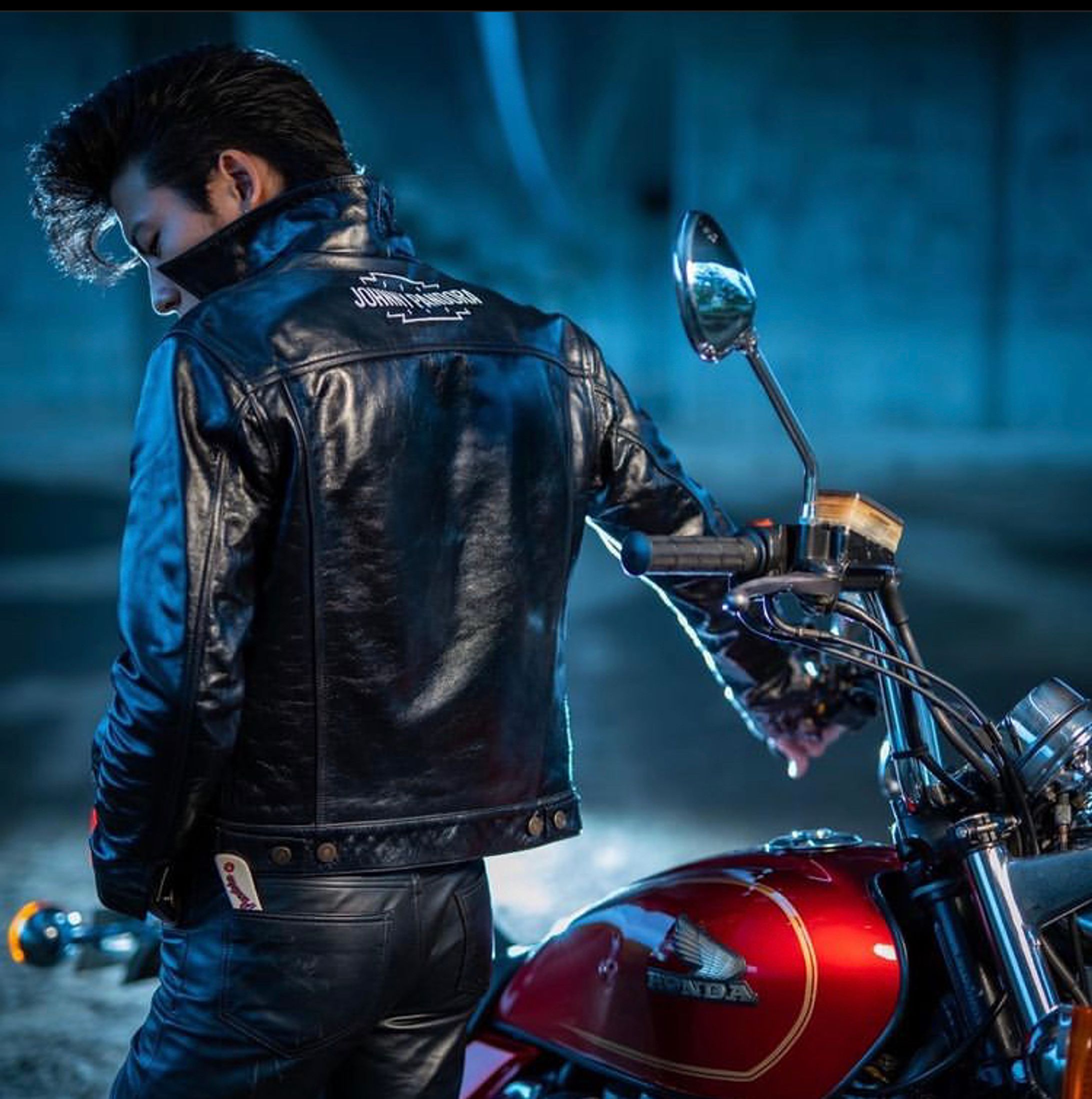 バンドからのデザイン・ペイント-1