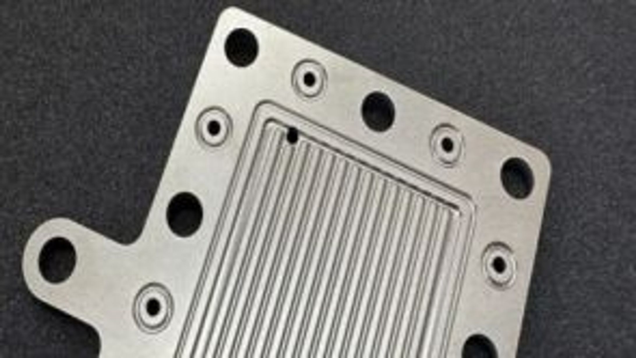 PEM電解槽バイポーラプレートの世界市場：産業チェーン、構造分析、ビジネスモデルの展望（2026-2032）-1