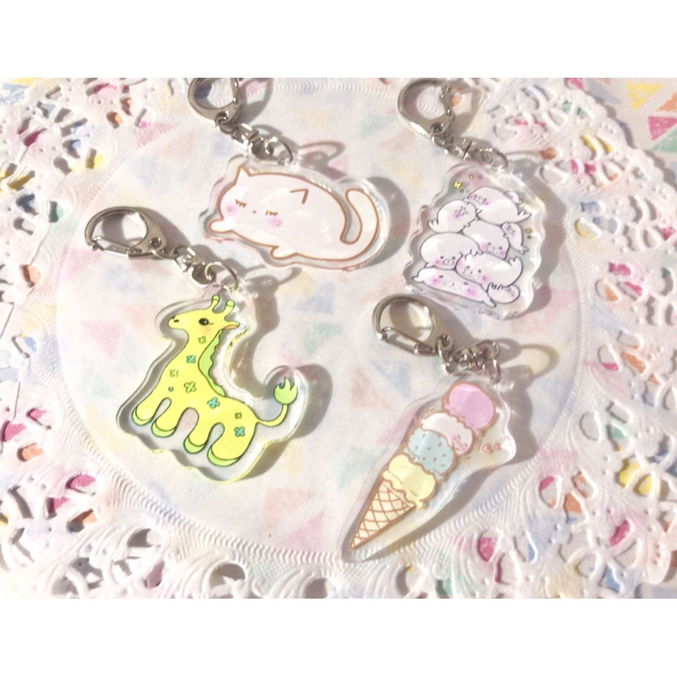 愛芸祭アートマーケットにてグッズ販売しました✨
#もちねこのミルク #もちもちあざらし©︎Anna-1