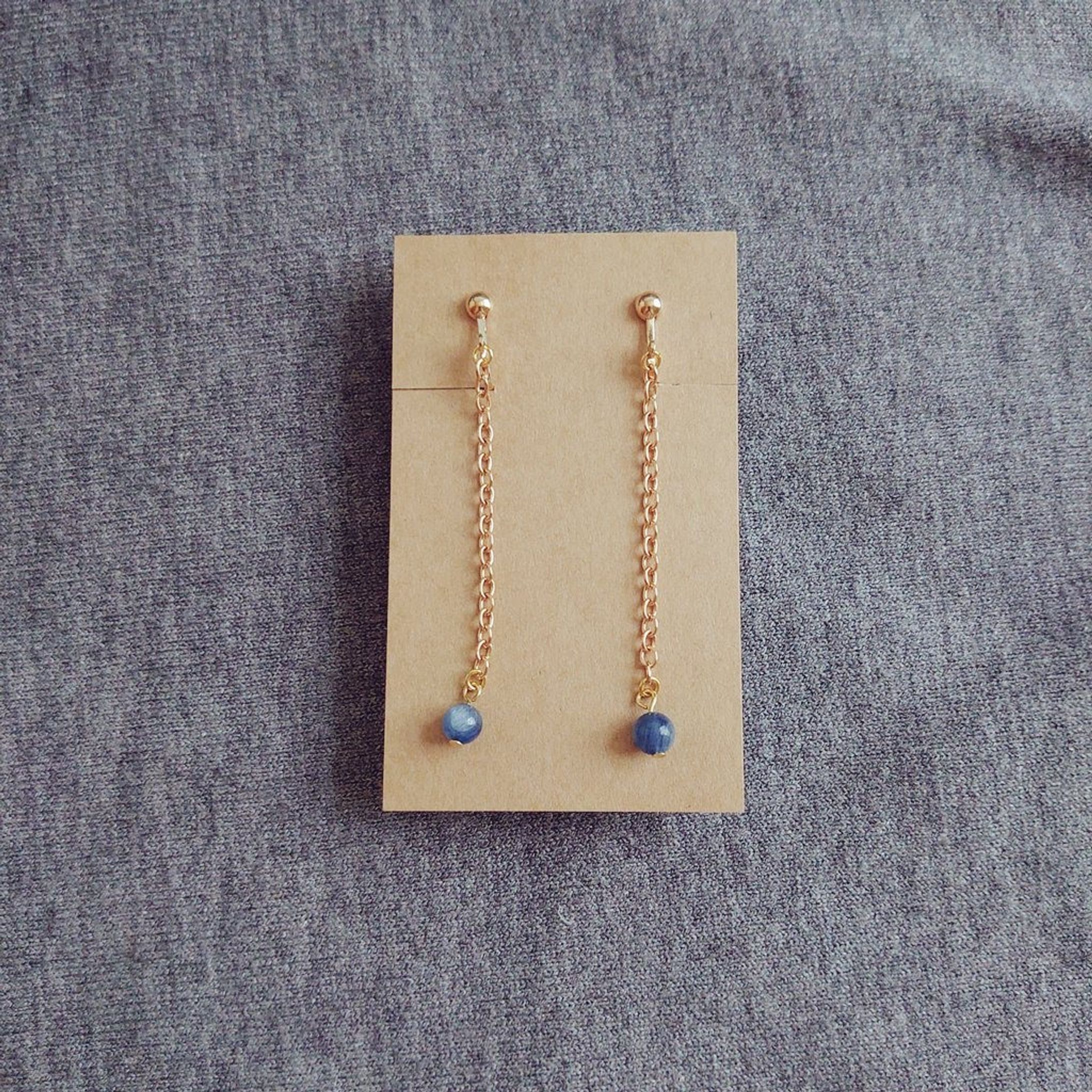 カイヤナイトのイヤリング-1