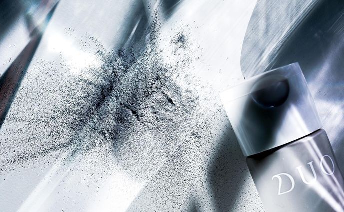 DUO続け中🥺💖

ついにDUOから出た洗顔パウダー
デュオ　ザ　ウォッシュ　ブラックR

酵素や炭、クレイの力で黒ずみやザラつきにアプローチ。
洗い上がりもすっきりするけどつっぱらなくて、私はすごくお気に入り。

今まで使ってこなかったDUO、これからはガシガシ使う・・！

定期コース、なんと回数の縛りがないんだけど
公式限定で初回1650円(送料無料)💖
２回目以降も20%オフなのでお得な定期コースを是非チェックして💖

公式限定なのでURLはストーリーとハイライトのせときます💁‍♀️

毛穴悩み、角栓、黒ずみ悩みの方は
是非使い続けてみて💖

#愛用品
#酵素洗顔パウダー #酵素洗顔 #酵素洗顔パウダーオススメ #洗顔 #スキンケアマニア #アラサースキンケア #エイジングケア #プロモーション #30代スキンケア #30代コーデ #30代メイク #mamagirl #女の子ママ #美白ケア #duo #duo洗顔パウダー #毛穴レス #毛穴レス肌