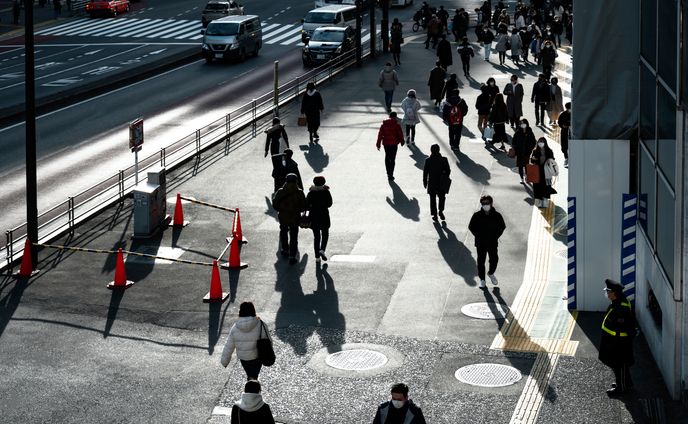 現在、日本で深刻な社会問題にはどのようなものがありますか？