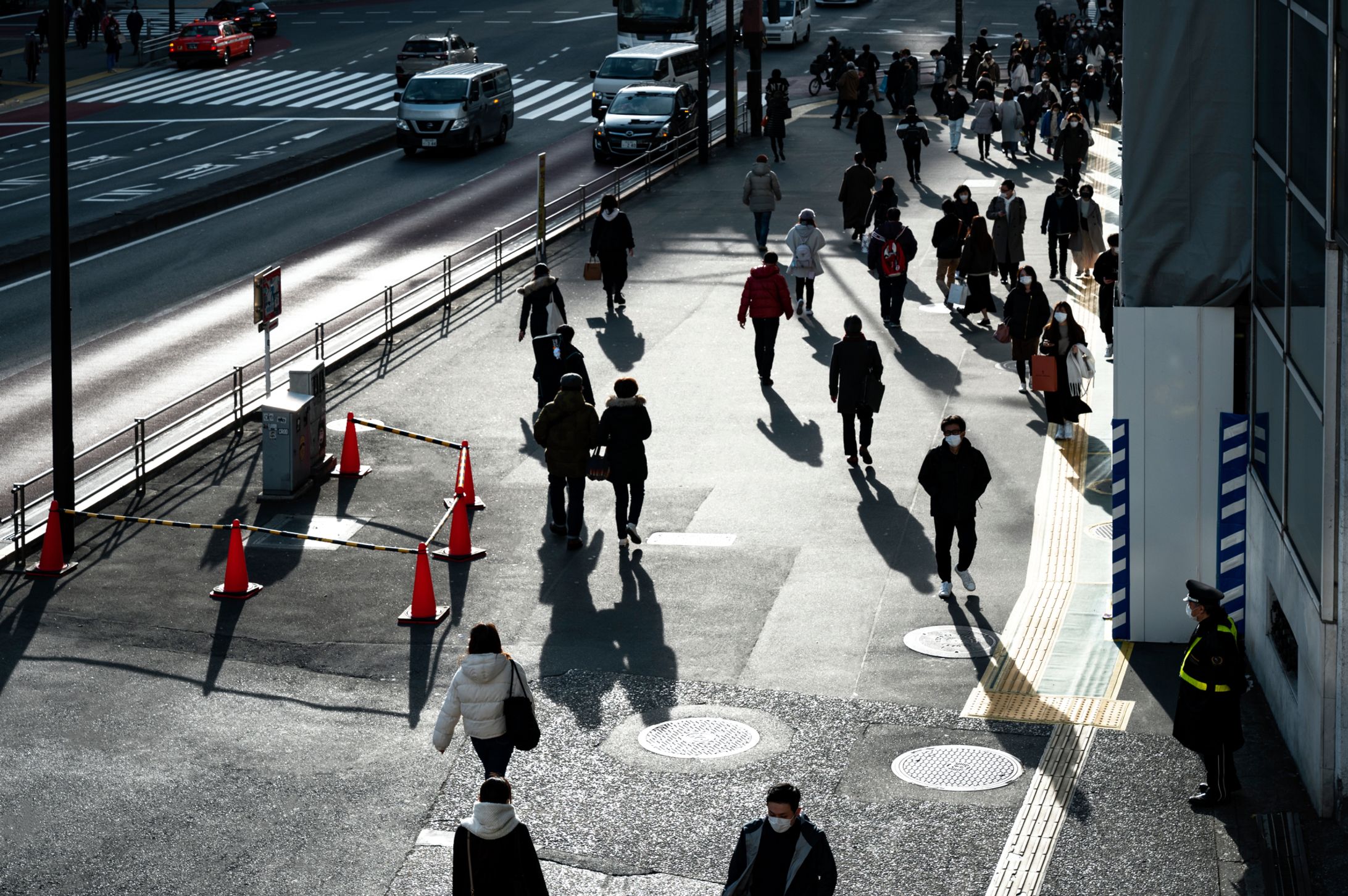 現在、日本で深刻な社会問題にはどのようなものがありますか？-1