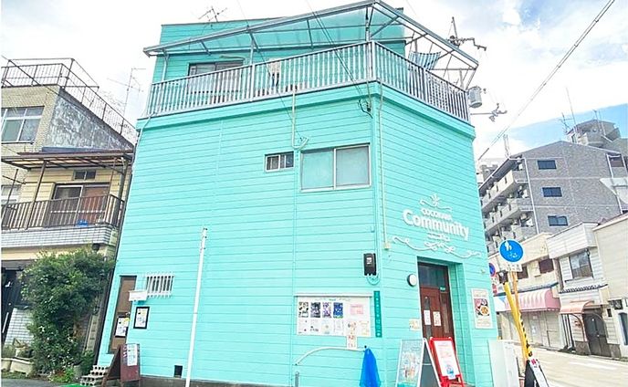 あなたも1000円でラジオパーソナリティに！放送枠を買って自分の番組を放送できるミニFM放送局　局長は元吉本芸人…地域密着の防災情報も