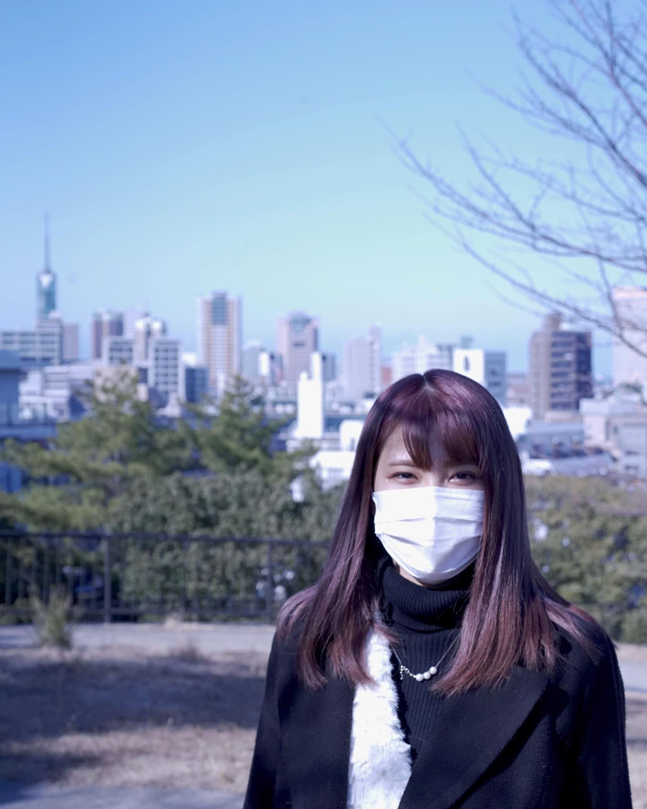 モデル:Saya
西新

こういうご時世なので、みんな外ではマスクをしていて撮影する時も周りに配慮が必要で.......
まだまだこの流れを続いていくとは思うけれど、マスクを気にしないで笑顔の撮影できる日が来てくれるといいな

レンズ: Sonnar T* FE 55mm F1.8 ZA
ISO:4000
F値:8
シャッタースピード:1/4000

#カメラ
#α7Ⅲ
#SONY
#福岡
#ポートレート
#福岡ポートレート
#撮影
#モデル撮影
#モデル募集
#作品撮り
#写真好きな人と繋がりたい-1