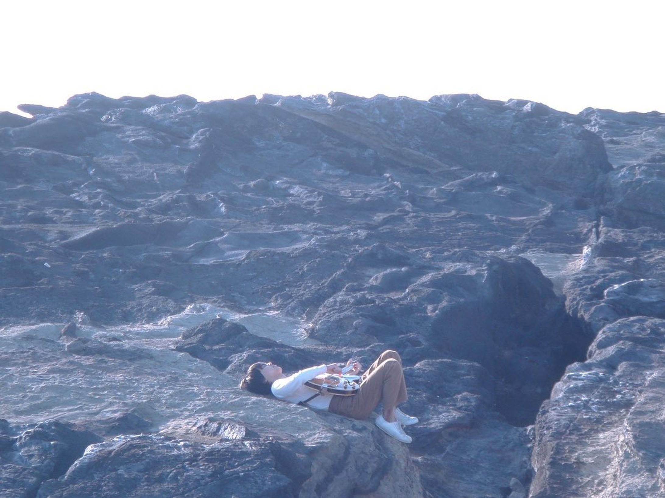 【Work】

キラキラ　ー　マイティマウンテンズ(@mighmou)
Music Video🎥

Vo./Gt : オクマサハル(@okumasaharu_aboy)
Gt. : Yuki Morita(@morrie_1959)
Ba. : Yuhi Usui(@hix20_00)
Dr. : Takahiro Matsuura(@takahiro.d)
Key. : Naoya Shimizu(@tanqshimizu)

Direction/Camera/Edit : lou
Camera Assistant : ishida(@outofsanchu)
Cat : a Cat-1