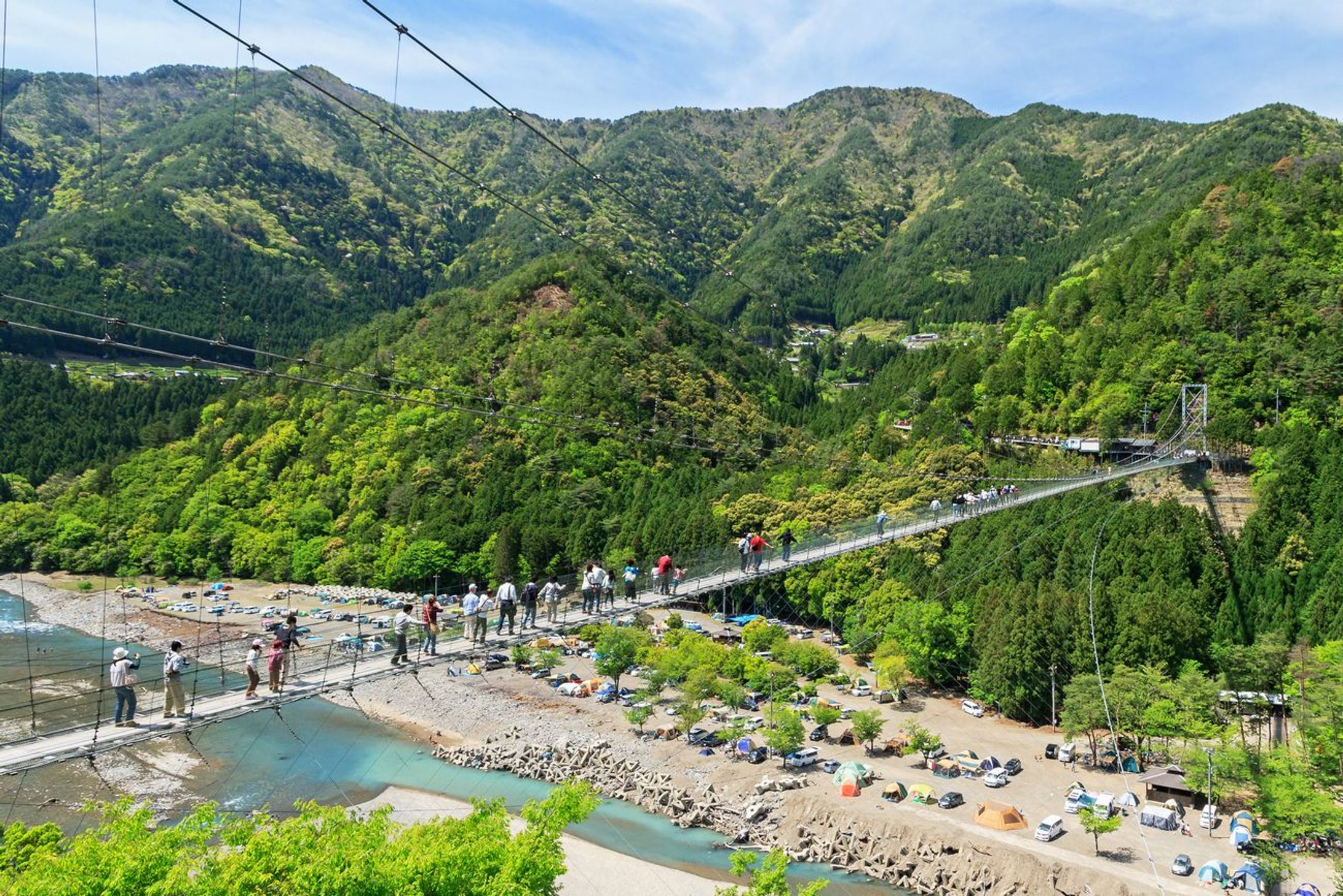 琵琶湖より少し広く、対馬より少し狭い…東京ドーム1万4381個分「日本でいちばん広い村」はどーこだ？-1