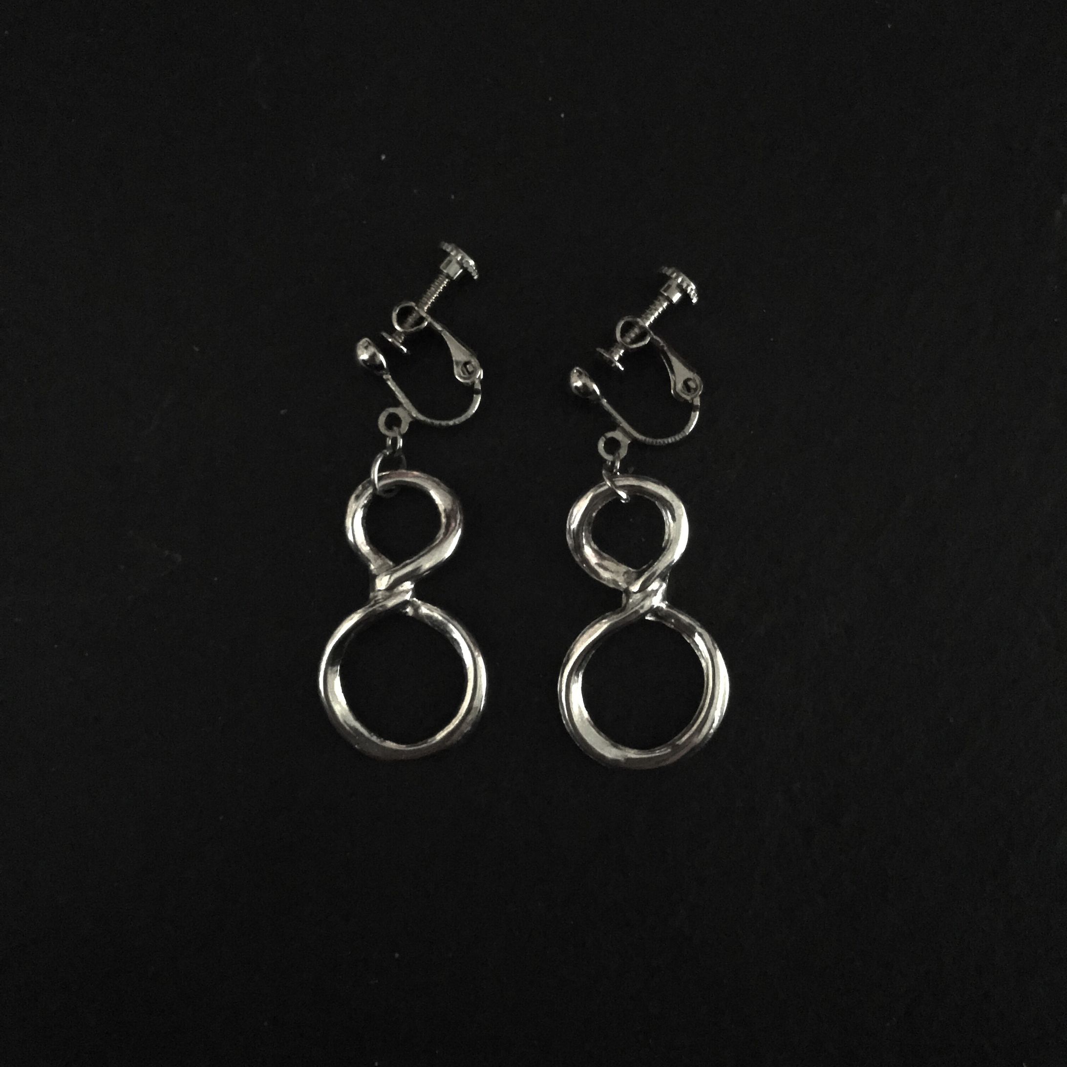 silver earring-1