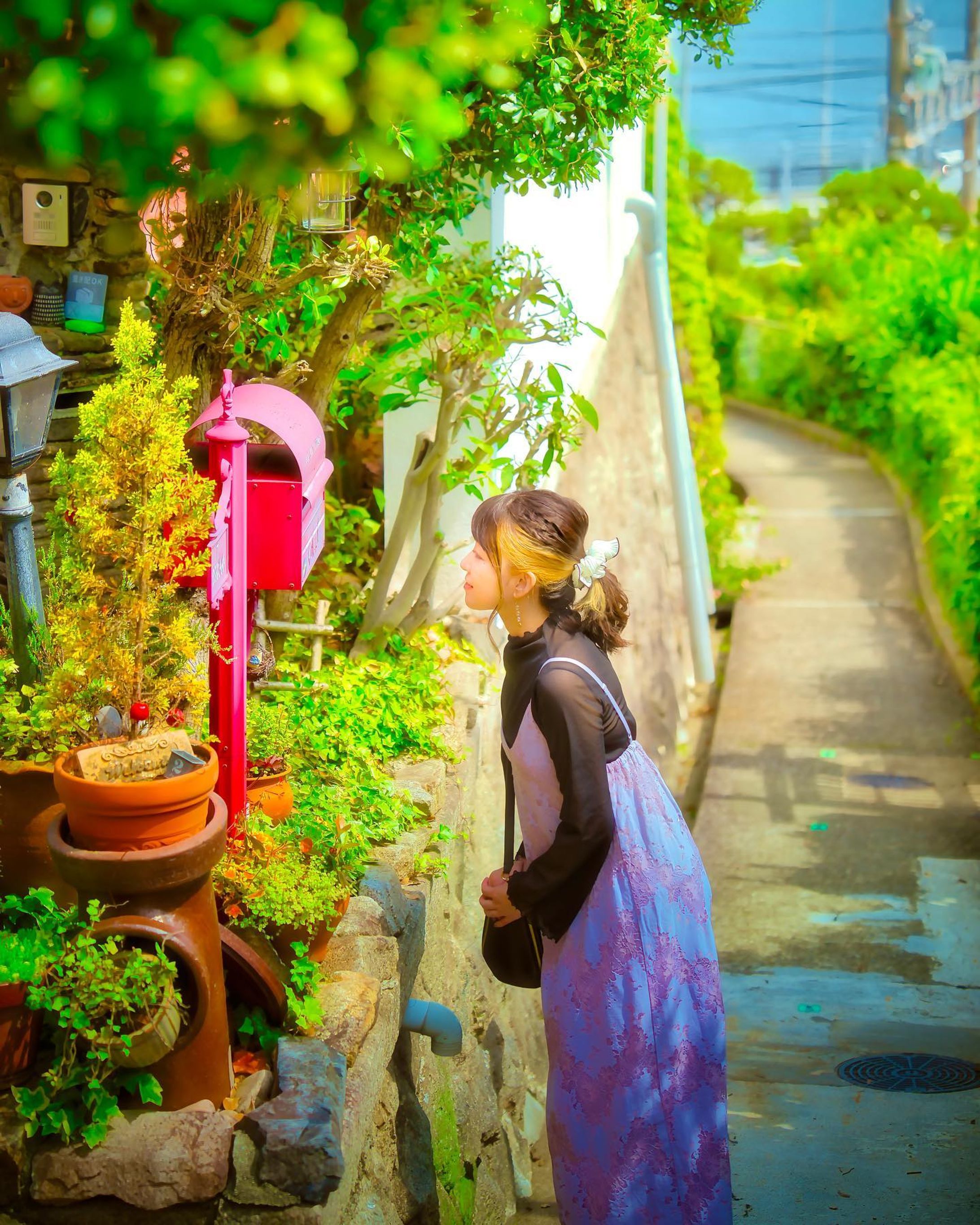 海へと続くお洒落な通り道

モデル：Ririnさん

撮影のご依頼はDMでお願いします🙇🏻‍♂️

ーーーーーーーーーーーー

ご覧頂きありがとうございます
気軽にフォローして貰えると嬉しいです！

Thank you for watching.
If you like it, please follow me.

▷ @takumapictures 

ーーーーーーーーーーーーーー

MODEL：Ririnさん
LOCATION：塩屋町
CAMERA ：SONY a7Ⅳ
LENS：SONY FE24-70mm F2.8GM
FE：70mm
ISO：100
F値：F2.8
SS：1/1250

#takumapictures 
#タクマピクチャーズ 
#ポートレート 
#ポートレート女子 
#ポートレートモデル募集 
#ポートレートモデル 
#sonya7iv 
#風景写真 
#写真好きな人と繋がりたい 
#カメラ好きな人と繋がりたい 
#カメラ垢フォロバします 
#写真垢フォロバします 
#アニメのワンシーンのように 
#カメラ男子 
#カメラ女子 
#写真で伝えたい私の世界 
#ファインダー越しの私の世界 
#ファインダー越しの世界 
#キリトリセカイ 
#神戸写真部 
#関西写真部 
#神戸写真家サークル 

#landscape #landscapephotography #japan #japantravel #sel2470gm #sonyfe2470gm #alpha_newgeneration-1