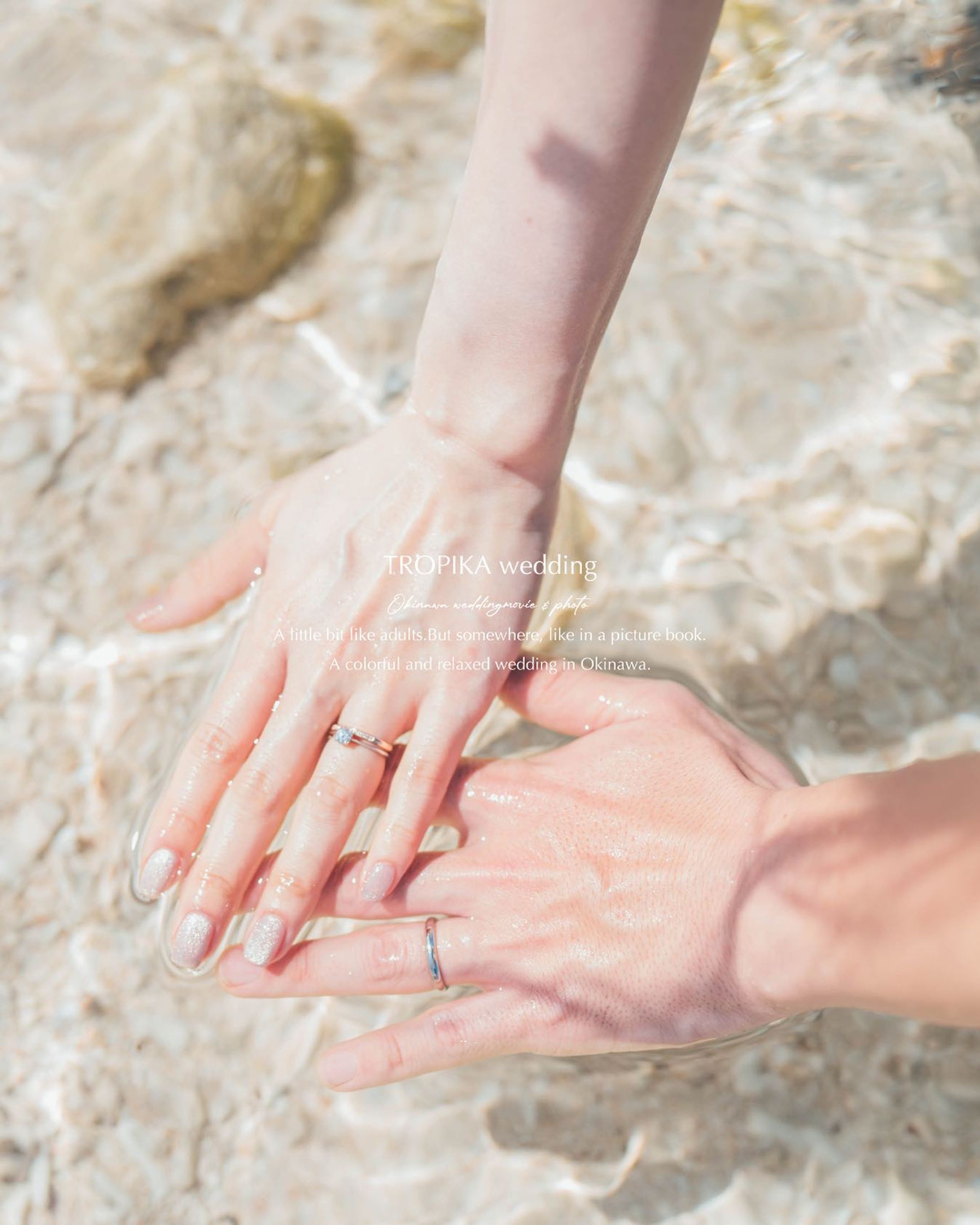 ・
夏が始まりますね✨
最近は晴れ間も多くて平和な沖縄です。

TROPIKA wedding 〈トロピカ〉では、

少しだけ大人で、
どこか夢で見た絵本のような世界💍

をコンセプトに沖縄で前撮りプロデュースをしております🌺

┈┈┈┈┈┈┈┈┈┈
▶料金プランはハイライトからご確認いただけます。
@tropika.wedding

▶ご依頼・ご相談はDMにて

#沖縄ウェディング #沖縄ウェディングフォト #沖縄前撮りフォト #沖縄前撮り #花火ウェディングフォト-1