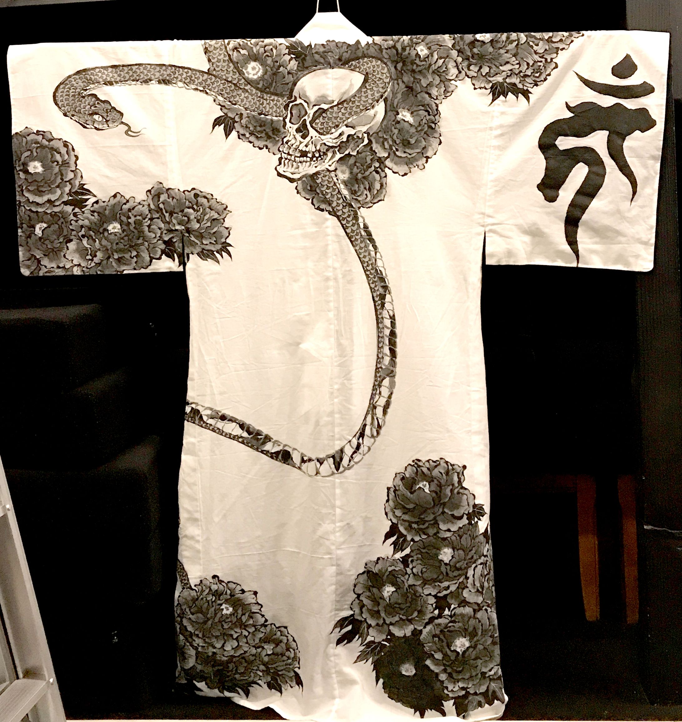 着物に墨絵-1