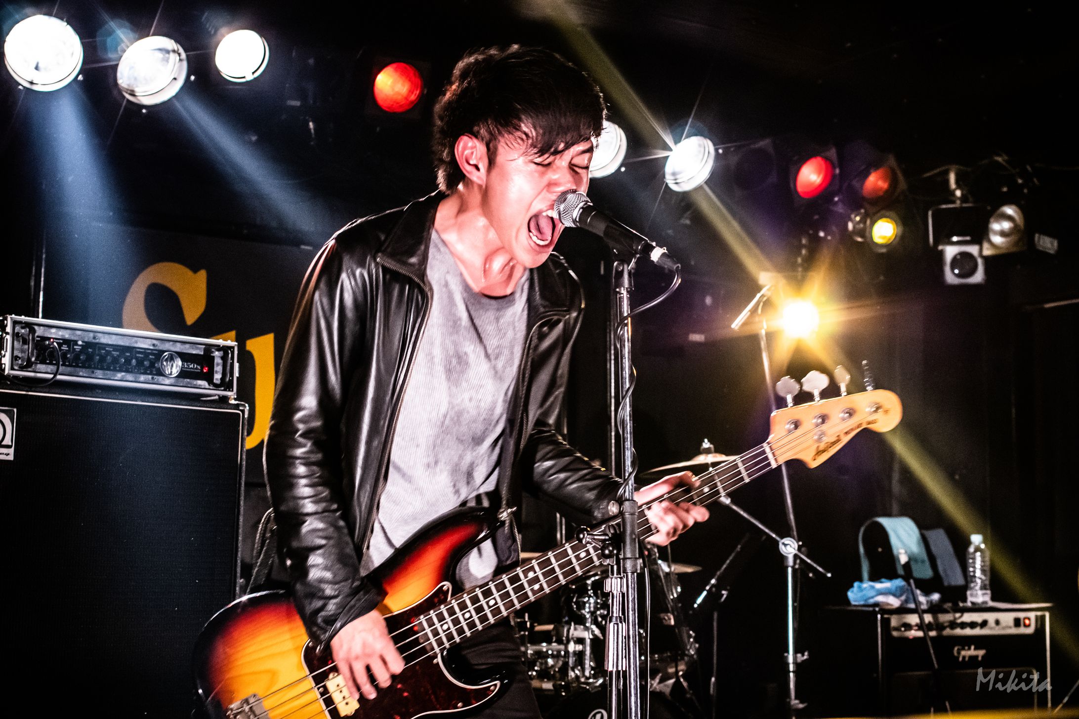 live-1