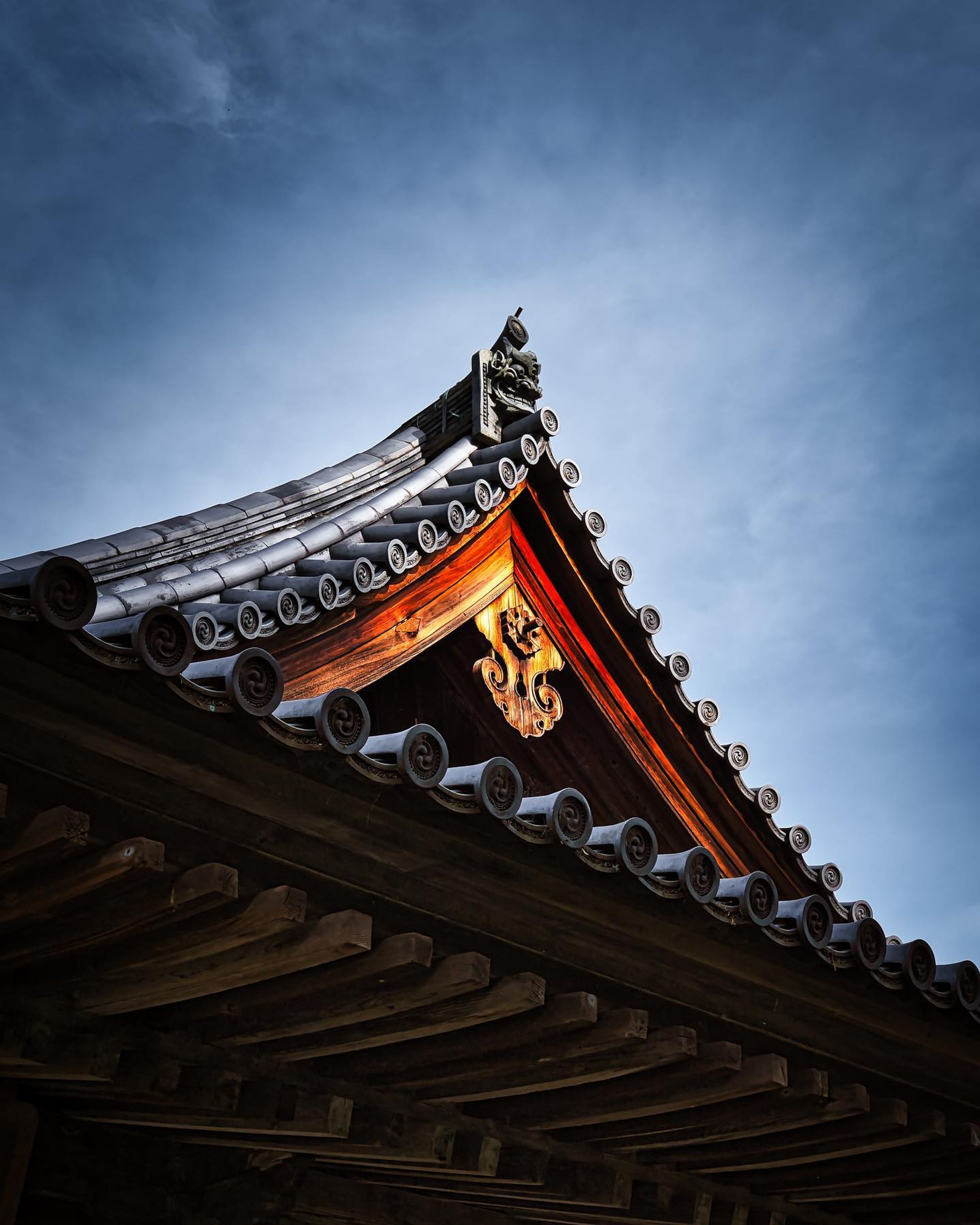 #如意寺 

・
・
・
・
・
・
・

LOCATION：如意寺
CAMERA：SONY a7Ⅳ
LENS： SONY FE24-70 F2.8GM
FE：45mm
ISO：50
F値：f8
SS：1/200

撮影のご依頼はお気軽にDM下さい

#takumapictures 
#タクマピクチャーズ 
#お寺 
#お寺巡り 
#お寺好きな人と繋がりたい 
#お寺好き 
#写真好きな人と繋がりたい 
#カメラ好きな人と繋がりたい 
#アニメのワンシーンのように 
#カメラ男子 
#カメラ女子 
#写真で伝えたい私の世界 
#ファインダー越しの私の世界 
#ファインダー越しの世界 

#japan #japantravel #japantrip #japanlife #japanphoto #japanstyle #japan_grate_view #japantravelphoto #japan_daytime_view-1