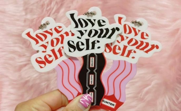 HUNTER　ノベルティデザイン