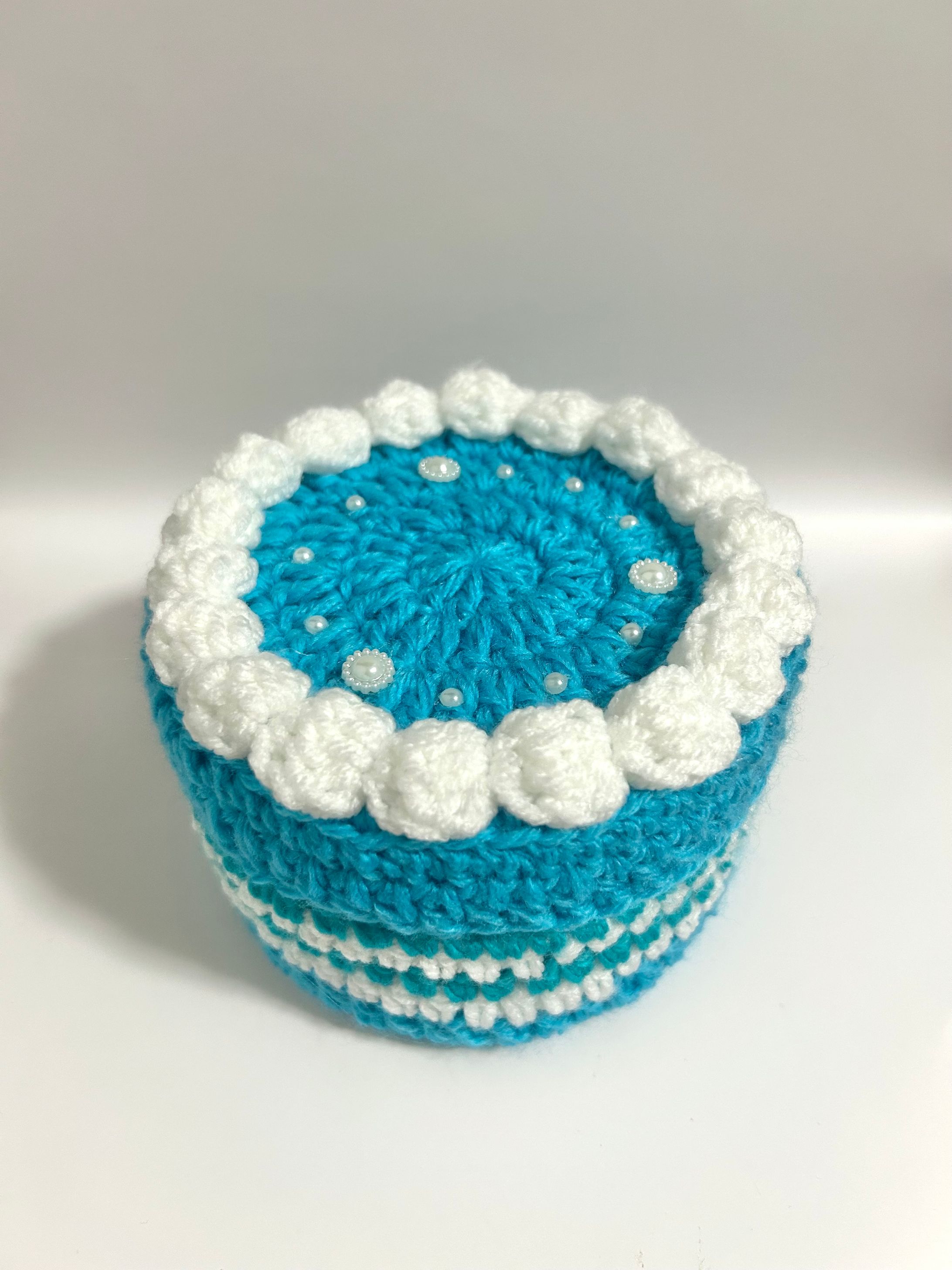 ブルーパールのケーキ小物入れ-1