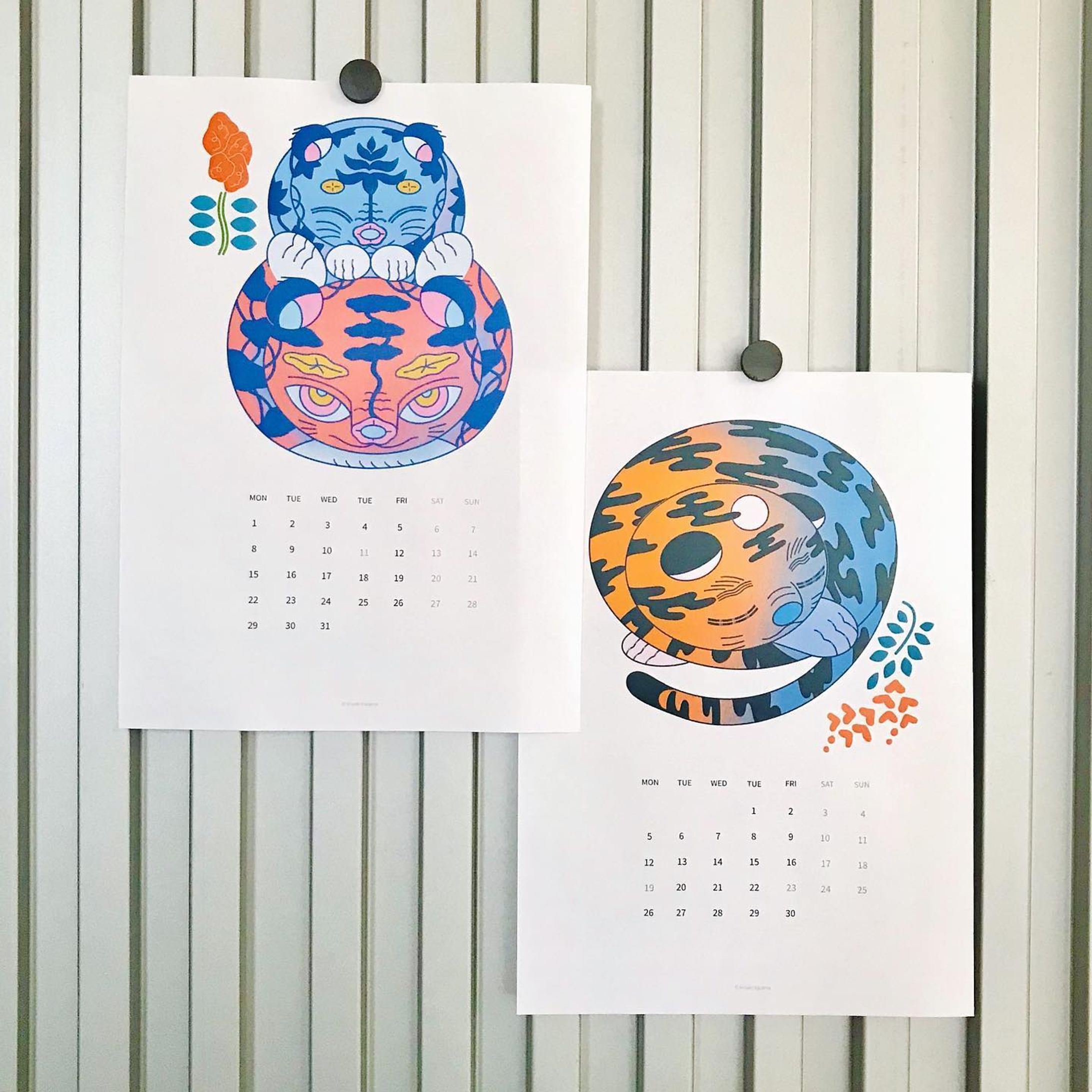 虎カレンダー
8月・9月のDL販売開始しました🐯

ぜひお好きな紙で印刷してみてください🌷

【DL販売】
プロフィールのリンクツリーより
以下のどちらからでも購入できます。

・STORES
・BOOTH

PDF
size:A4 

ご家庭でプリントして飾ったり、
待受画像としてお使いください。 

※個人利用のみOK
※転載・二次利用・転売は固くお断りします

#illustration #art #graphic #graphicdesign #tiger #calendar #august  #september #2022 #カレンダー #暦 #寅年 #8月 #9月 #2022カレンダー #2022calendar #printart-1