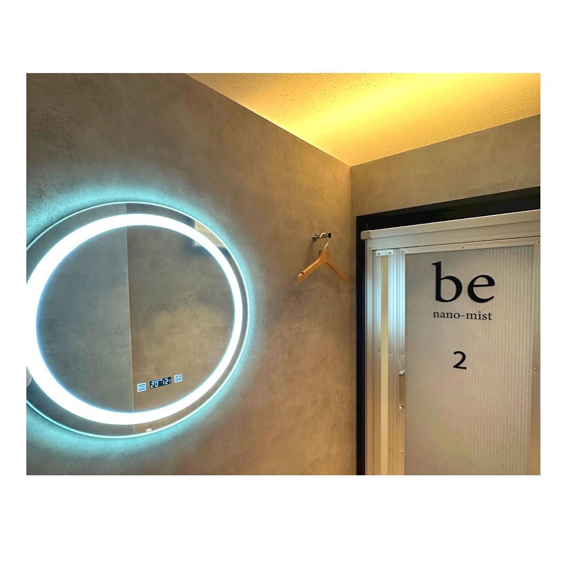 週の半ば、身体を温めたい…！とご招待いただいた
@be_nanomist さんへ🙋‍♀️

ここは超微細ミスト(40分)が体験できます！
ミストサウナとは全然違う感覚で、
じんわりじんわり身体があったまる😳
あとめちゃ汚いんだけど、垢がすごいでて驚いた😂笑笑

お部屋の設定が40度とお聞きした時は
物足りないかな？と思ったけど、
最後はしっかり爆汗で
500mlのお水もあっという間に飲み干しました😂✨

「よく寝れるようになった」
「代謝が上がって、前より汗をかくようになった」
「風邪をひきにくくなった」
「肌が柔らかくなった」
といった嬉しい効果を実感する人も多いみたい🙌

私も足の先まであったまれたのが嬉しかったなぁ☺️

あとお店の人がすごく親しみやすくて、
ナノミストへの愛が伝わってきたのも
個人的にグッときました✌️

4/30まで無料キャンペーンをやってるそうなので、
興味がある方はHPでご予約を😘🔻
https://be-nanomist.com/-1