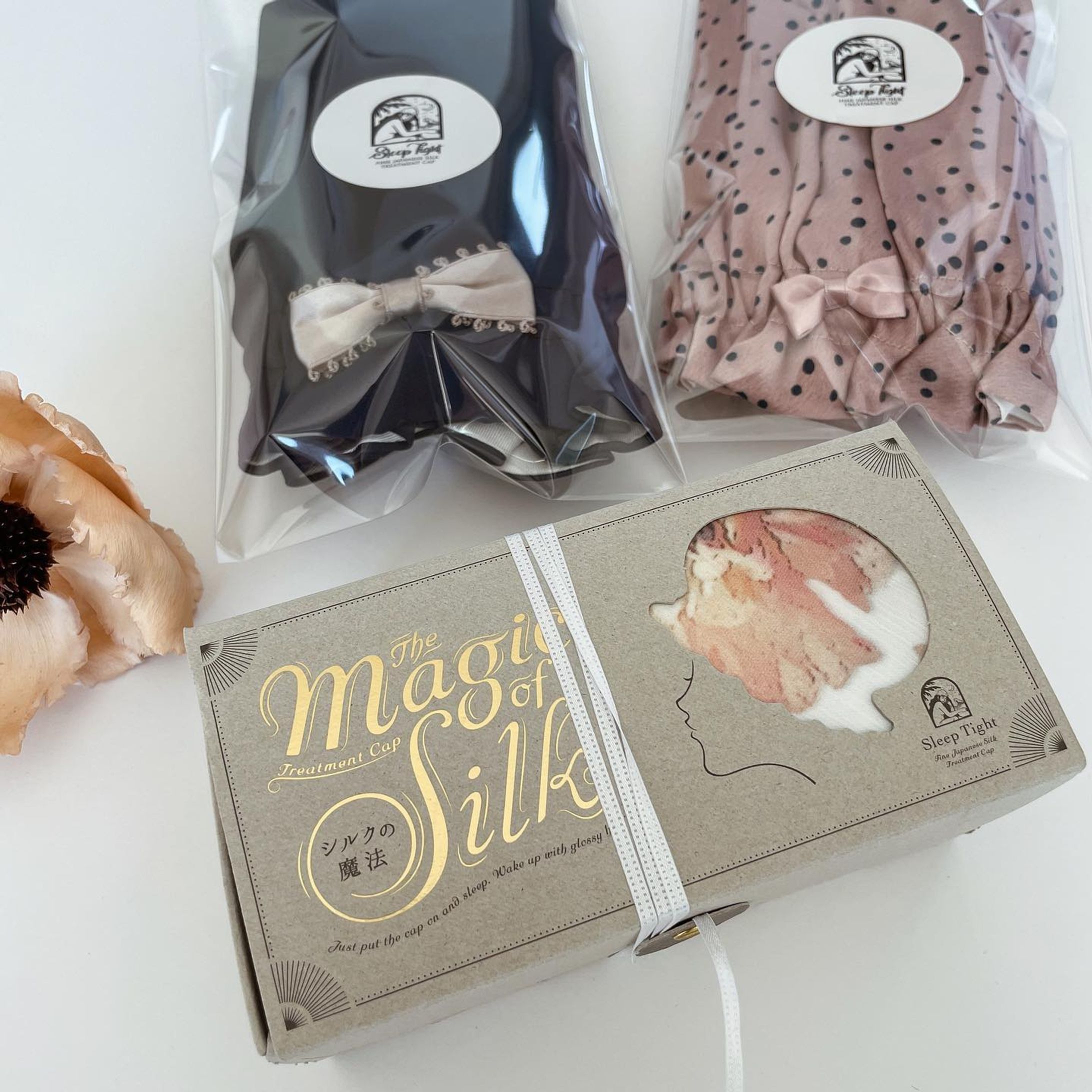ᴏʀɪɢɪɴᴀʟ ɢɪғᴛ ʙᴏx🎁

大切な方へのプレゼントに。
オリジナルギフトボックスをご用意しております☺️

お選びいただいたナイトキャップのデザインが被ったイメージとして箱に出てきて素敵です💫

#ナイトキャップ #美髪 #プレゼント #贈り物 #ギフト #ギフトボックス #シルク #ヘアケア-1