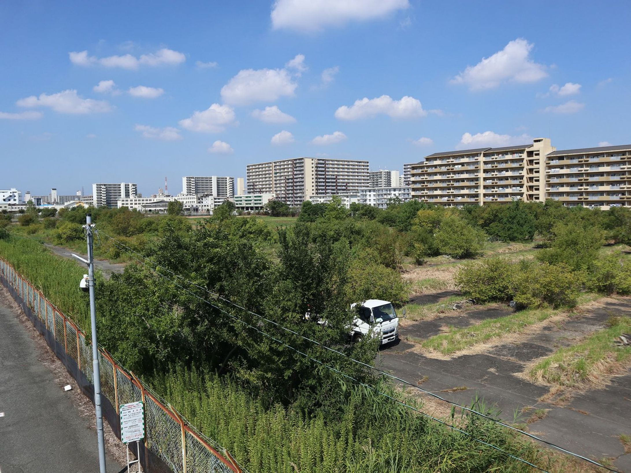甲子園グラウンド7面分の空き地…八尾空港西側跡地40年間の〝沈黙〟「ここだけ時が止まったかのよう」-1