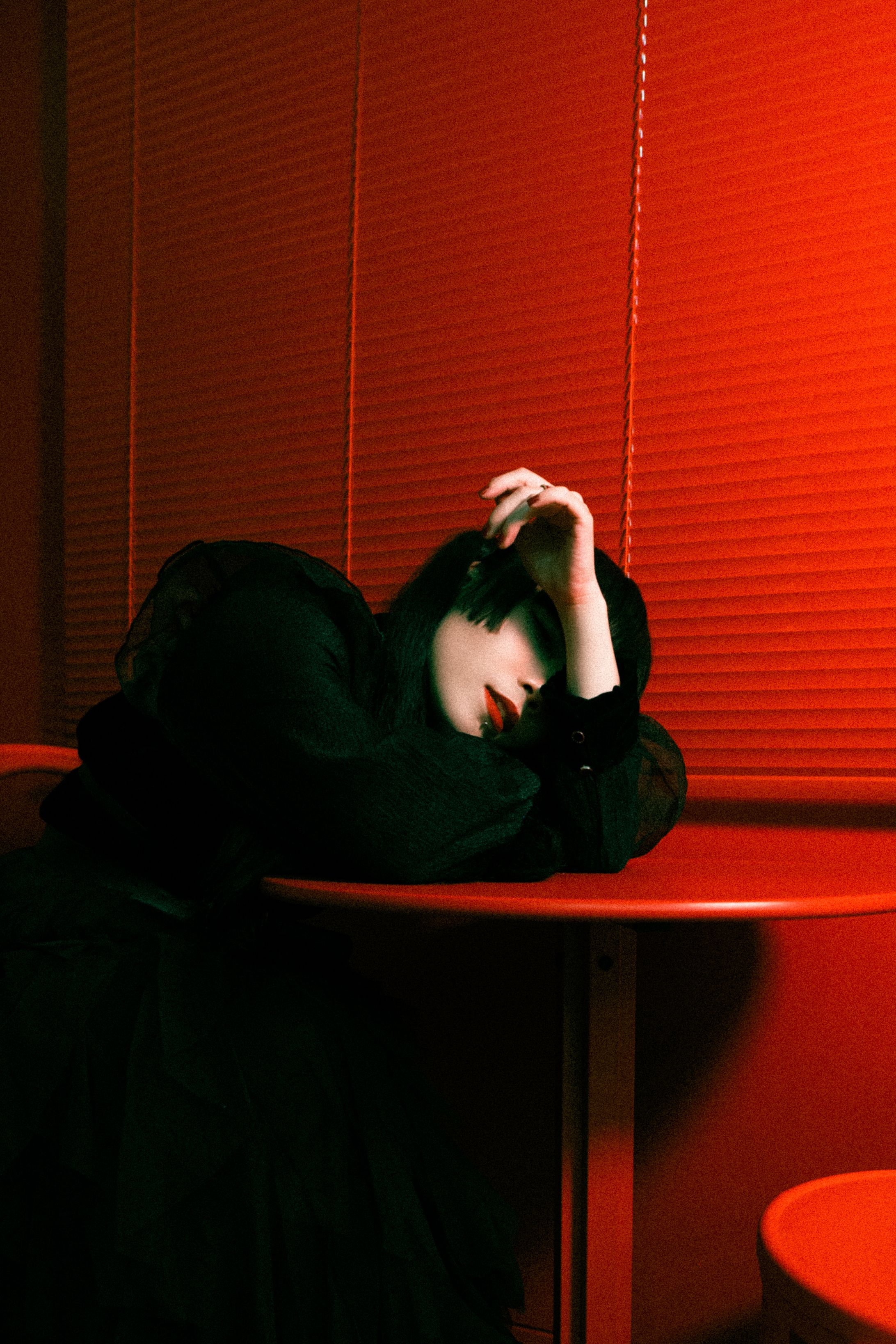 𝐚𝐧𝐭𝐢𝐪𝐮𝐞-1