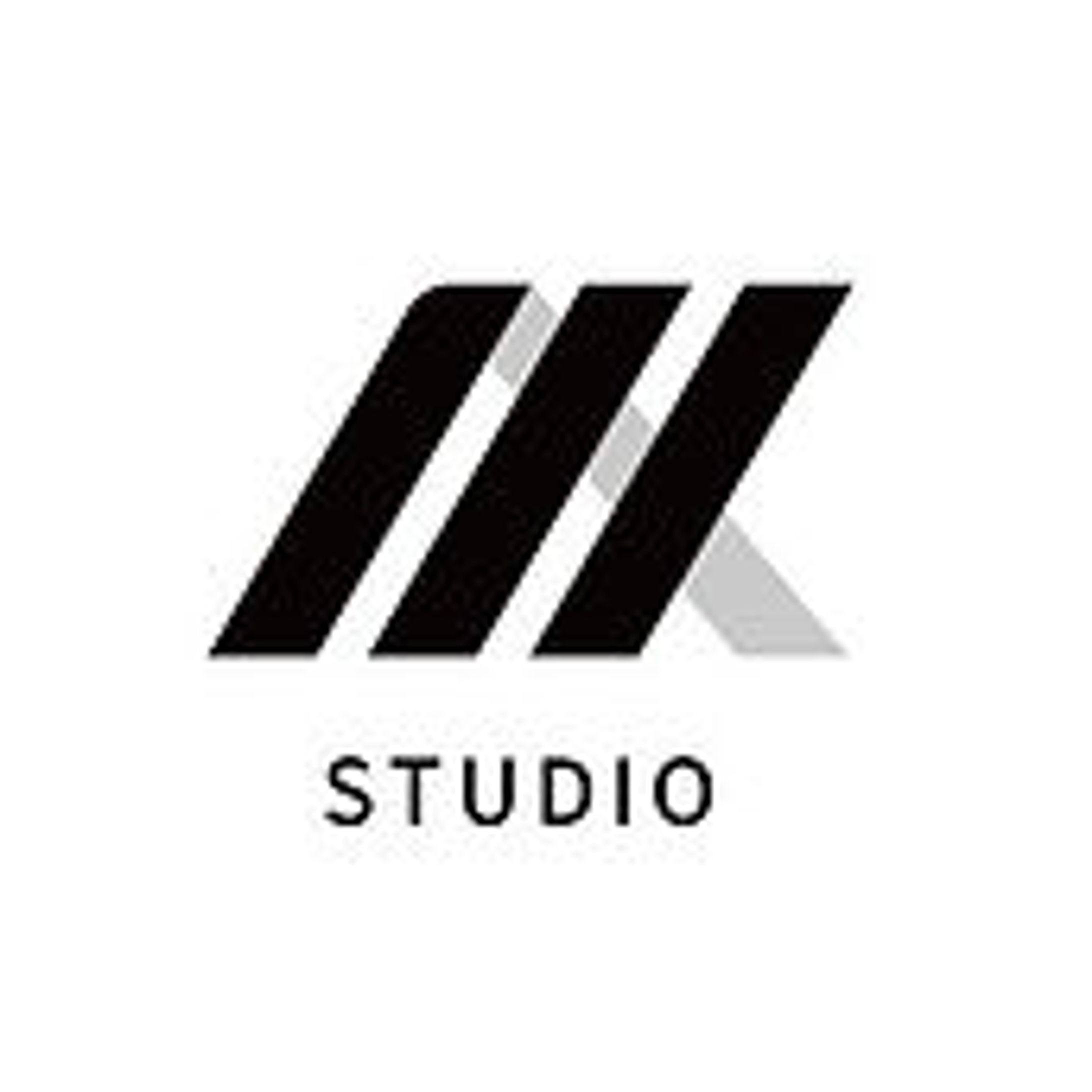 XXX STUDIO ロゴデザイン-1