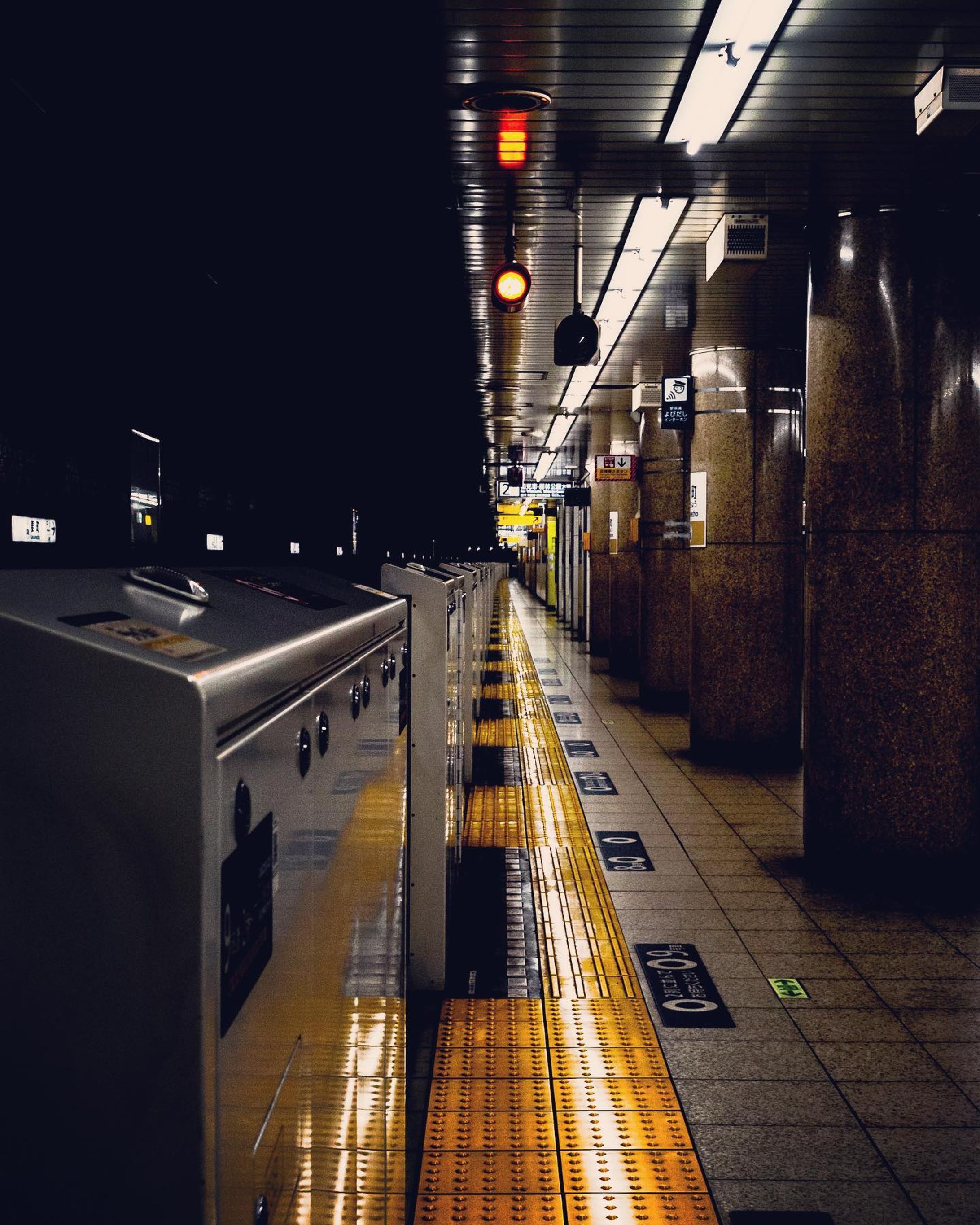 要町
Kanamecho Station 
-----------------------------------------
location:Yurakucho _Tokyo
-----------------------------------------
camera:Nikon D3200📸

#photography 
#japan 
#japancity 
#japancityblues 
#city 
#snapshot
#snap 
#photo 
#photographer 
#photoshoot 
#street
#streetphotography 
#street_photography 
#tokyo 
#kanamechostation 
#station 
#kanamecho 
#lightroom 
#nikon 
#nikond3200 
#写真
#写真好きな人と繋がりたい 
#東京
#東京さんぽ 
#要町
#駅
#無人
#休日 
#最近のマイブーム 
#ファインダー越しの世界-1