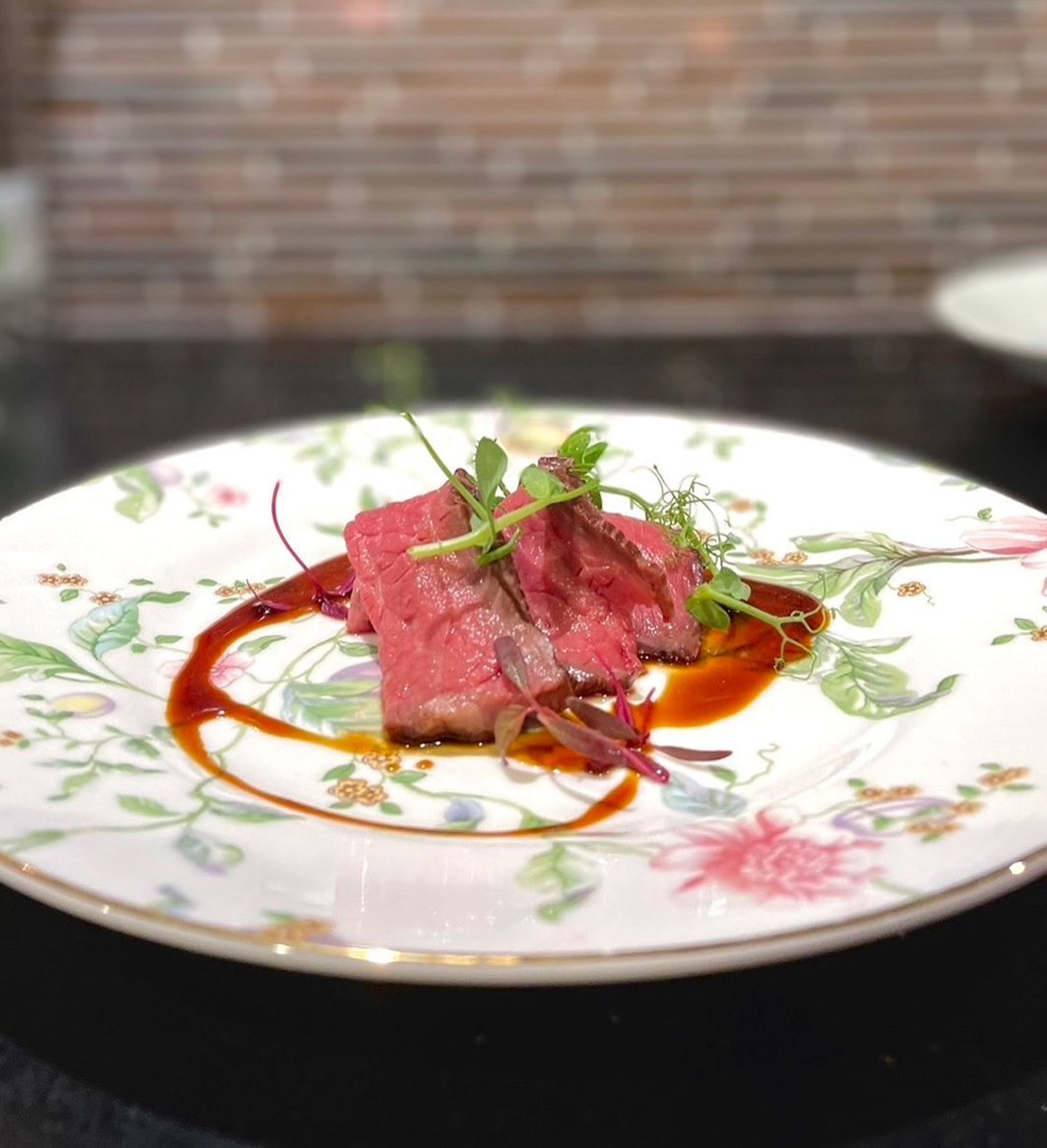 出張料理🔪

牛ランプ　赤ワインソース

#記念日 
#出張シェフ 
#出張料理 
#出張料理人 
#prime_chef 
#うちシェフ 
#インスタ映え 
#美食倶楽部 
#うちchef 
#デリバリー 
#おうち時間 
#フレンチ 
#おうちレストラン-1