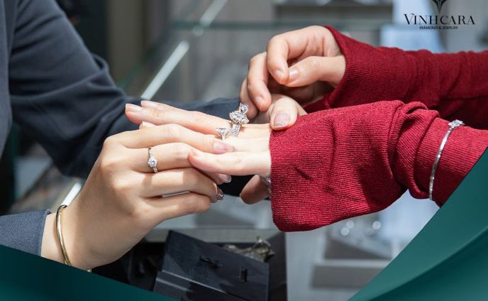 Nhẫn kim cương cầu hôn Vĩnh Cara là biểu tượng của tình yêu vĩnh cửu