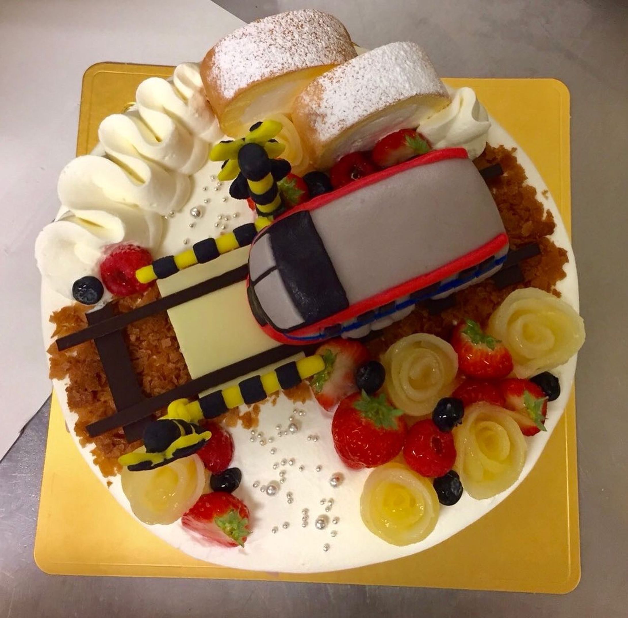 電車好きな男の子へのバースデーケーキ２-1