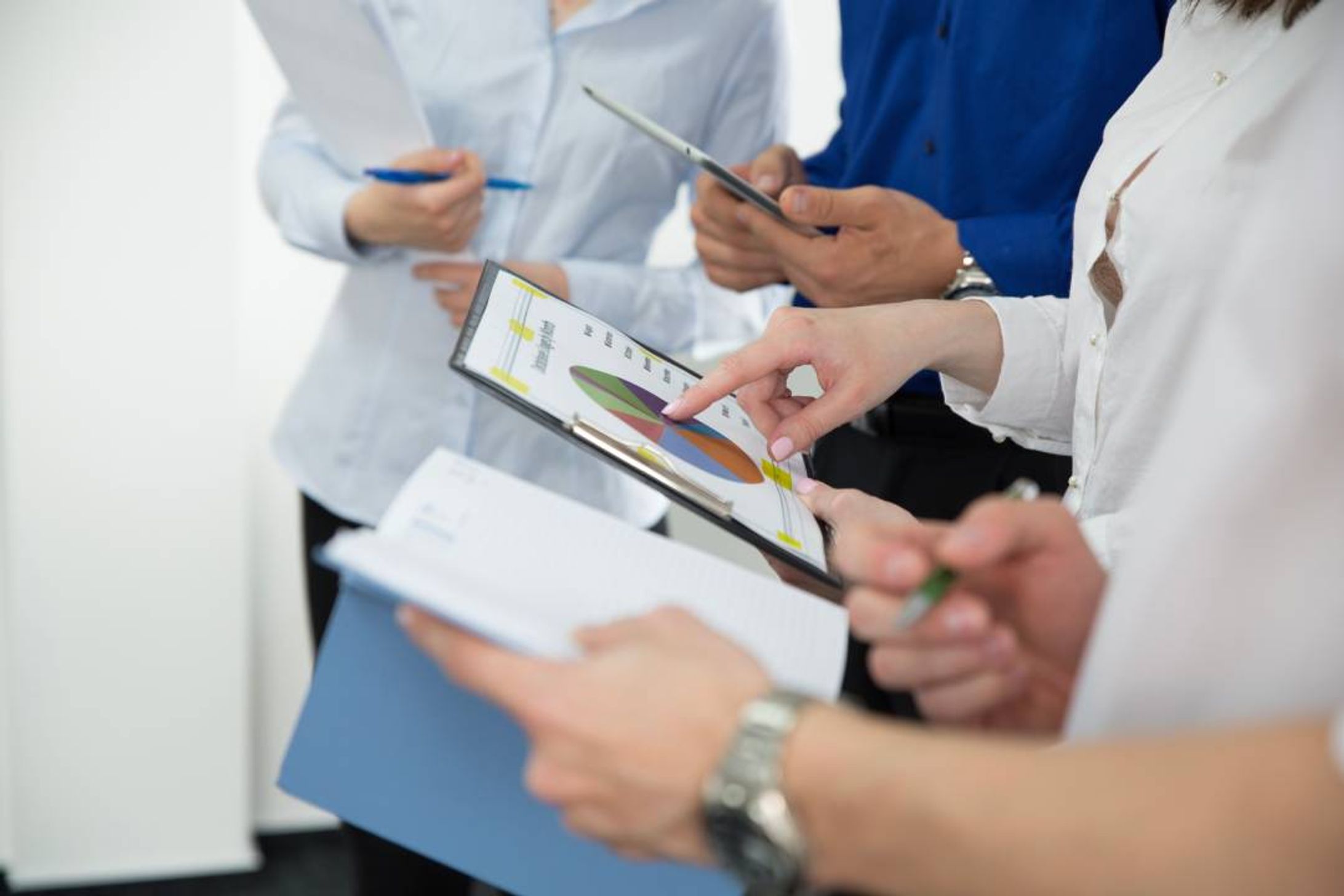 世界のエンタープライズ・パフォーマンス管理産業の洞察、シェア、成長、規模の概要と2025-2037年の予測-1