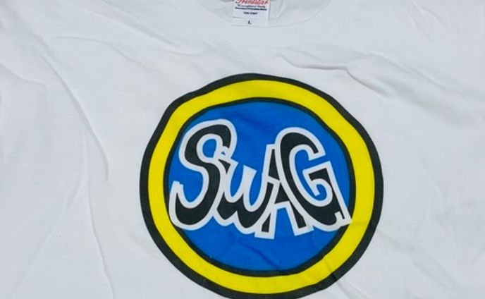 SWAG 自分のブランドのシャツ
