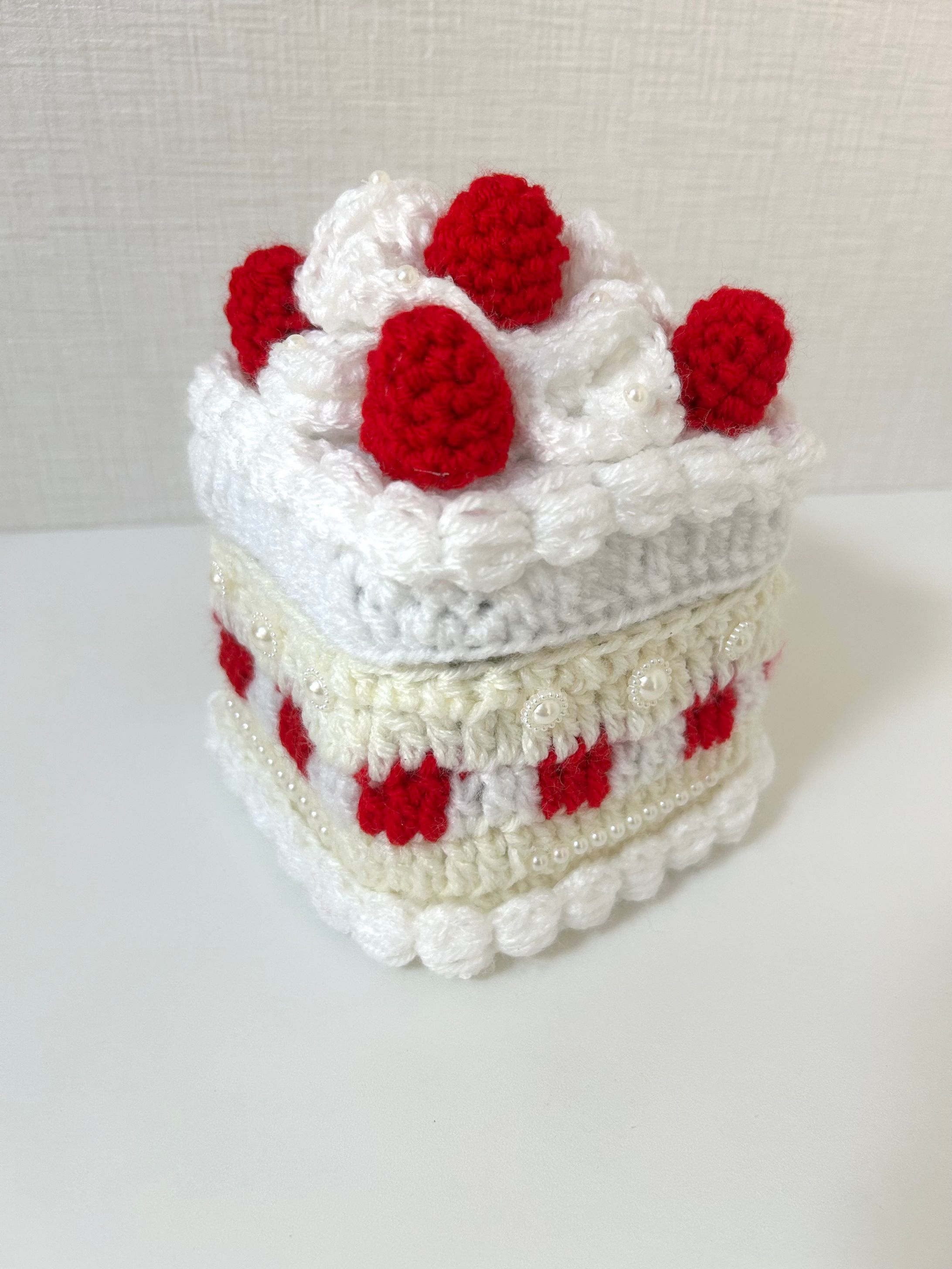 ショートケーキの小物入れ(いちご)-1