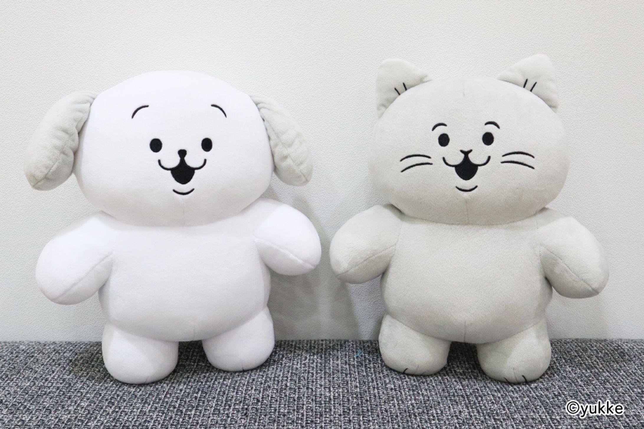 ムキムキのハムちゃん＆ほがらかいぬねこ BIGぬいぐるみ