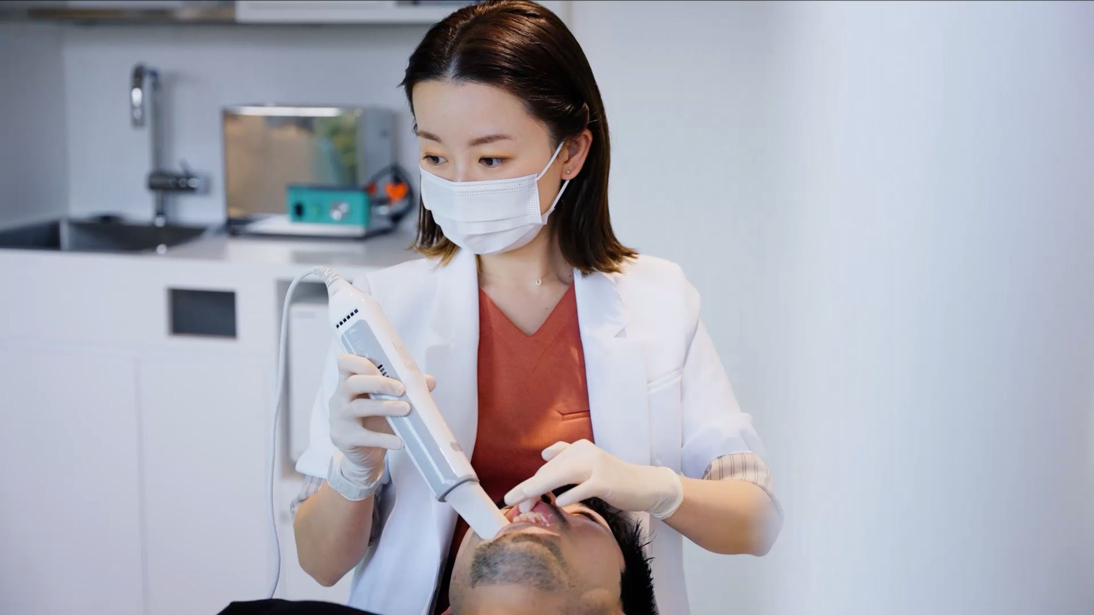 nana矯正歯科clinic　HP用メインビジュアル映像-1