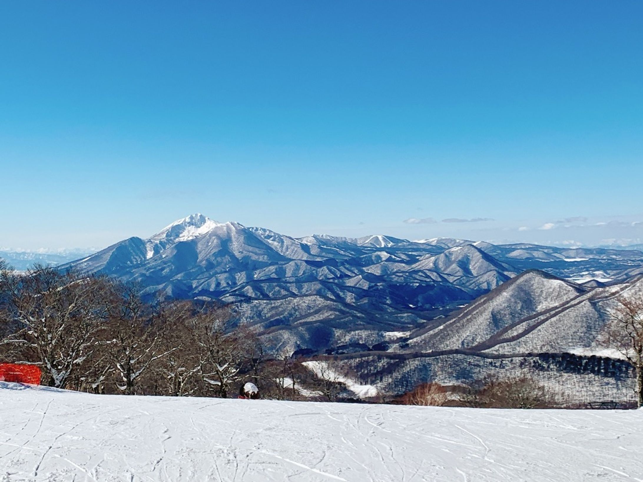 スキー場からの磐梯山-1