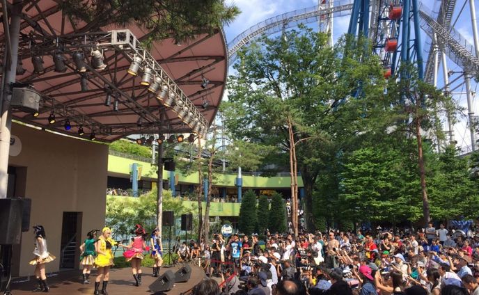 トークイベント、アイドル