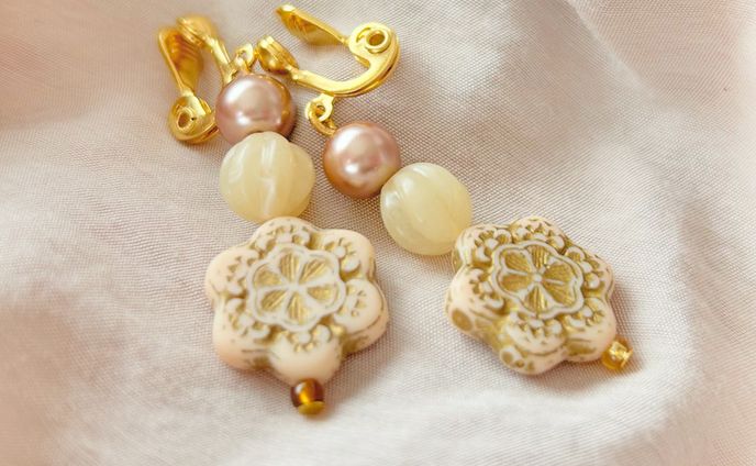 vintage sepia earrings