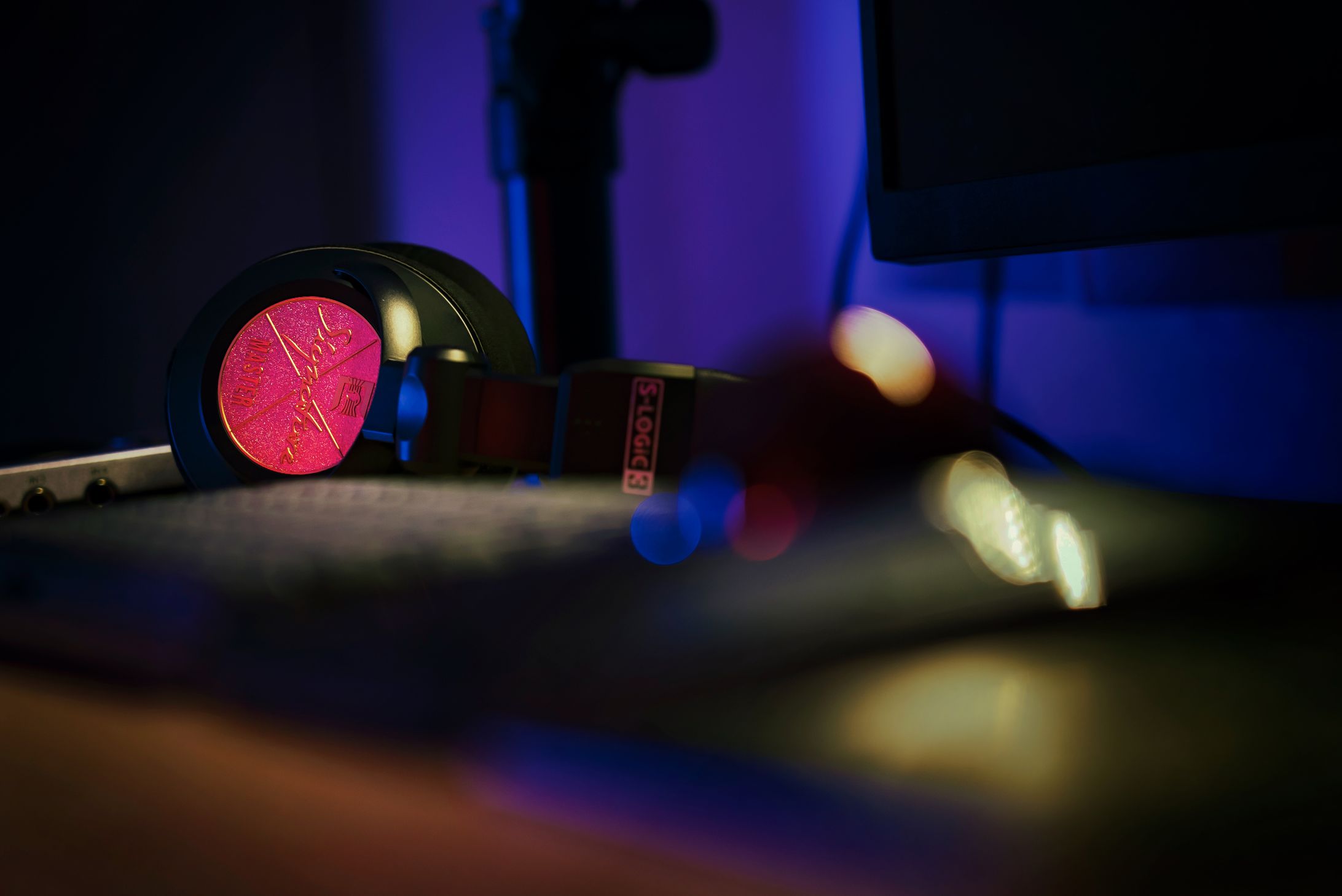 DTMデスク写真-1