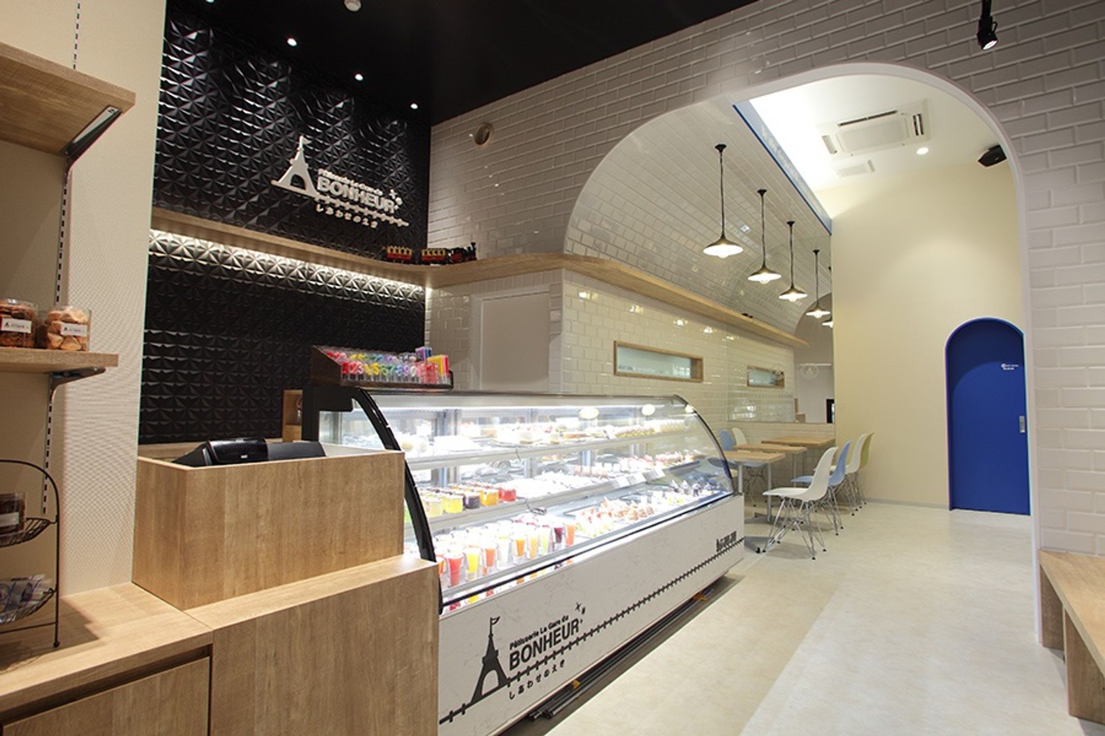 パティスリーしあわせのえき-1