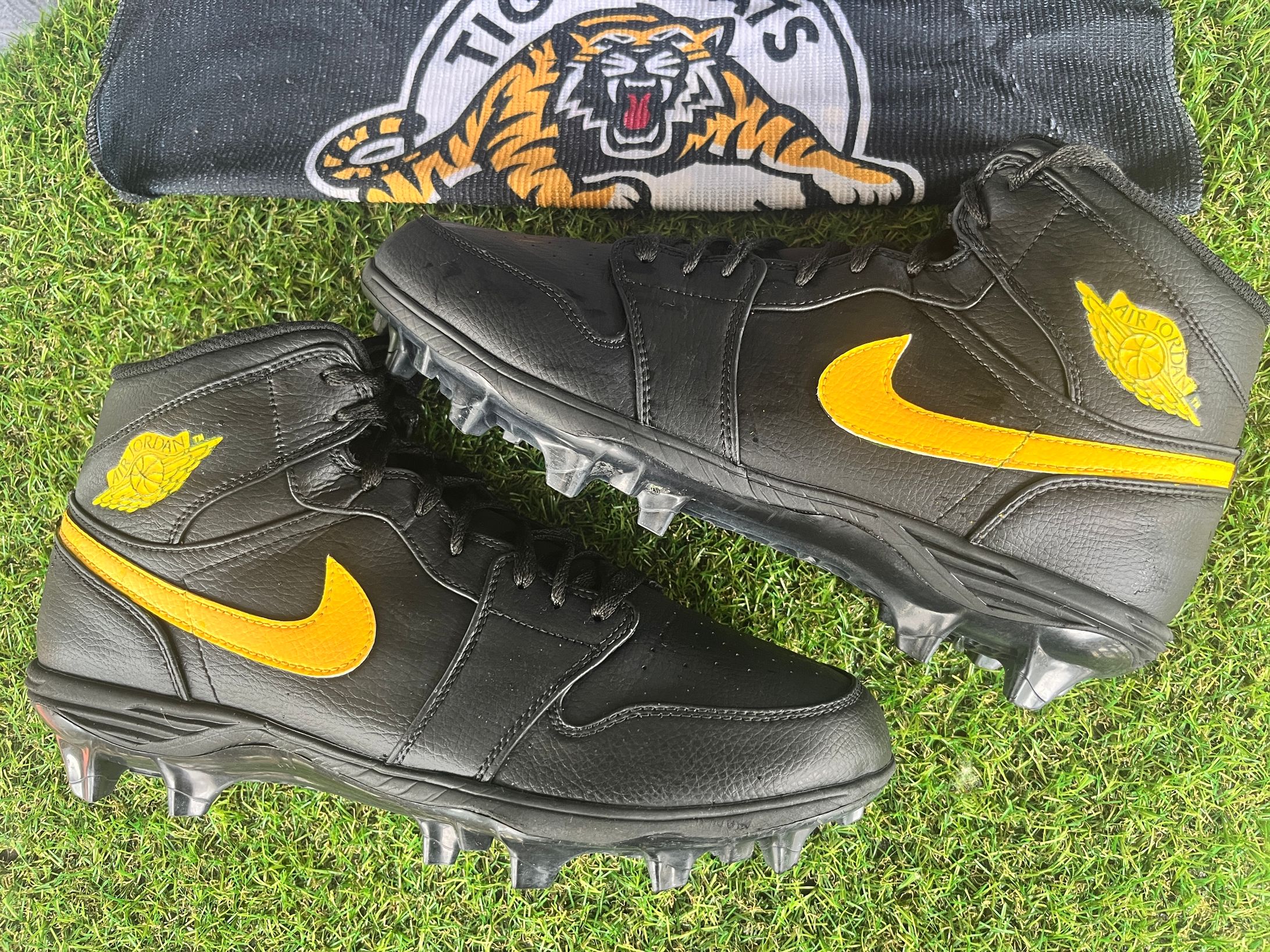 Custom Nike AJ 1 Cleats-1