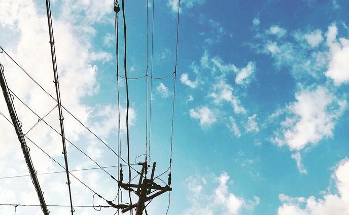 #sky#空#景色#phot #photooftheday #photography #そらふぉと#そら部#電線#電柱
やはり精神回復のための救いの空である。わしを救ってくれ空…生きられないんだ…いっぱい撮ったから小出しにする。