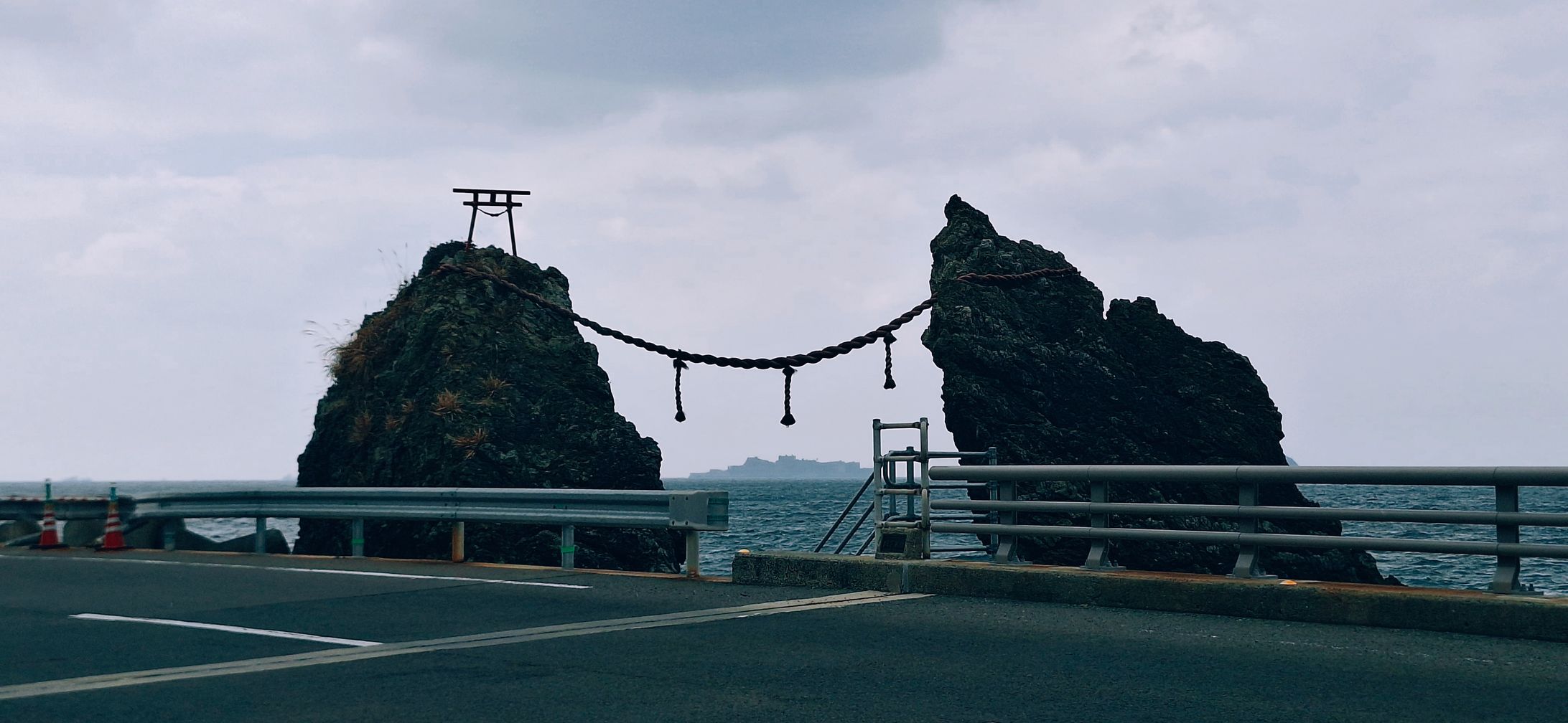 軍艦島を眺める-1