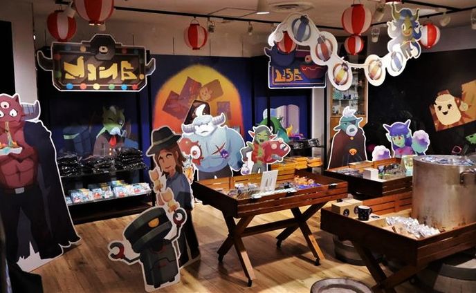 『メグとばけもの』 POP UP SHOP 