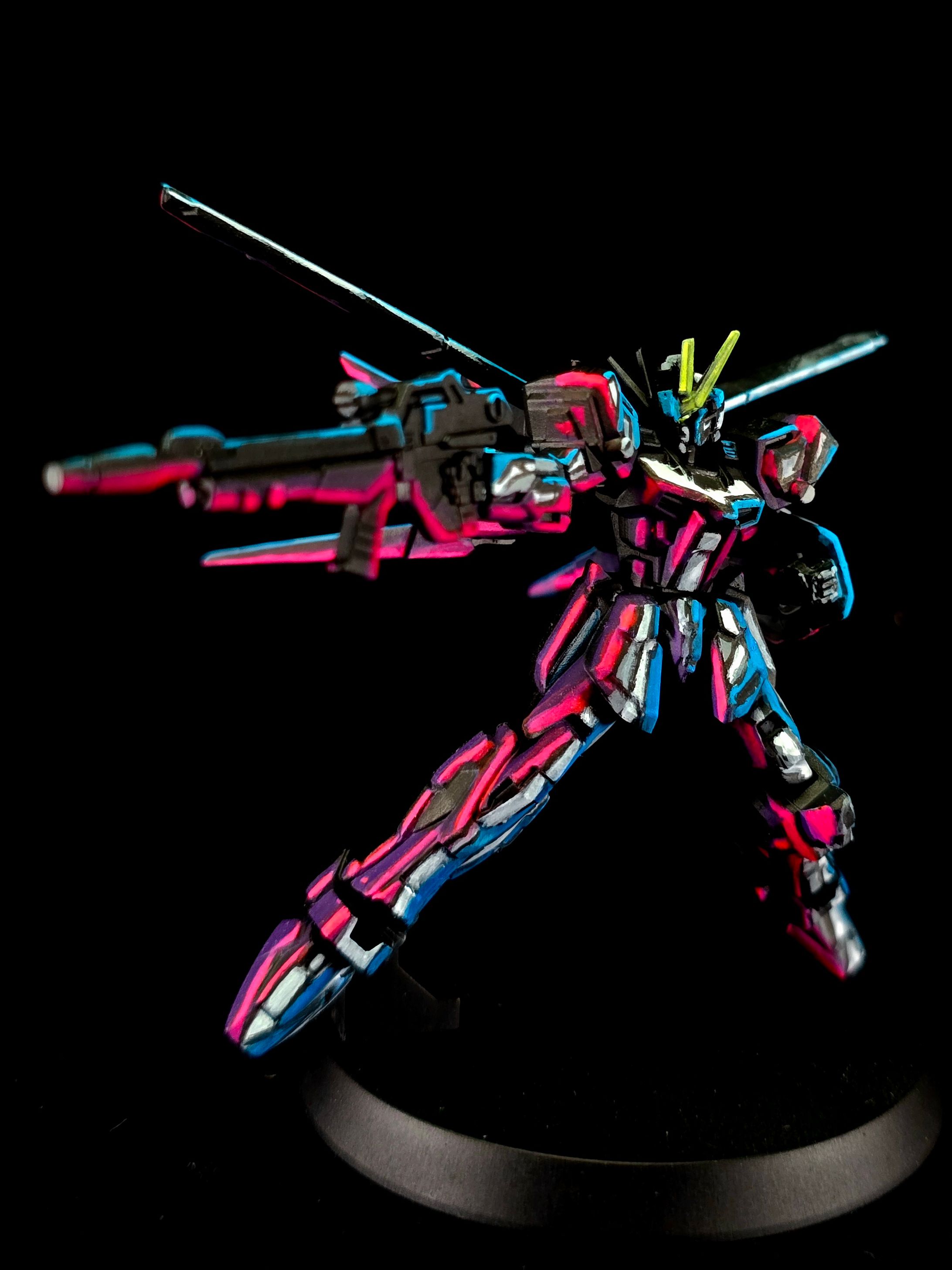 ミニチュア　エールストライクガンダム-1