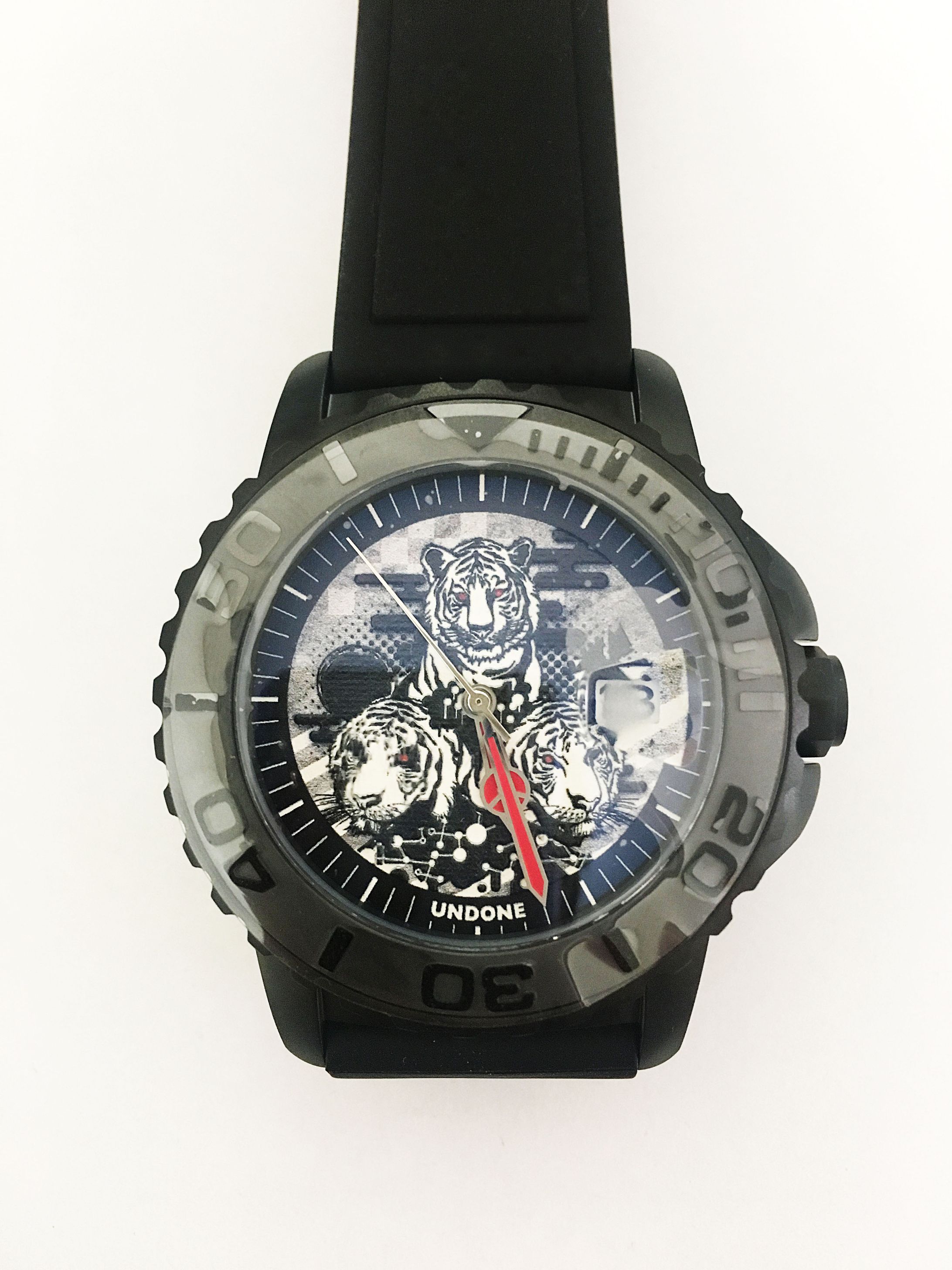 UNDONEコラボ時計-1