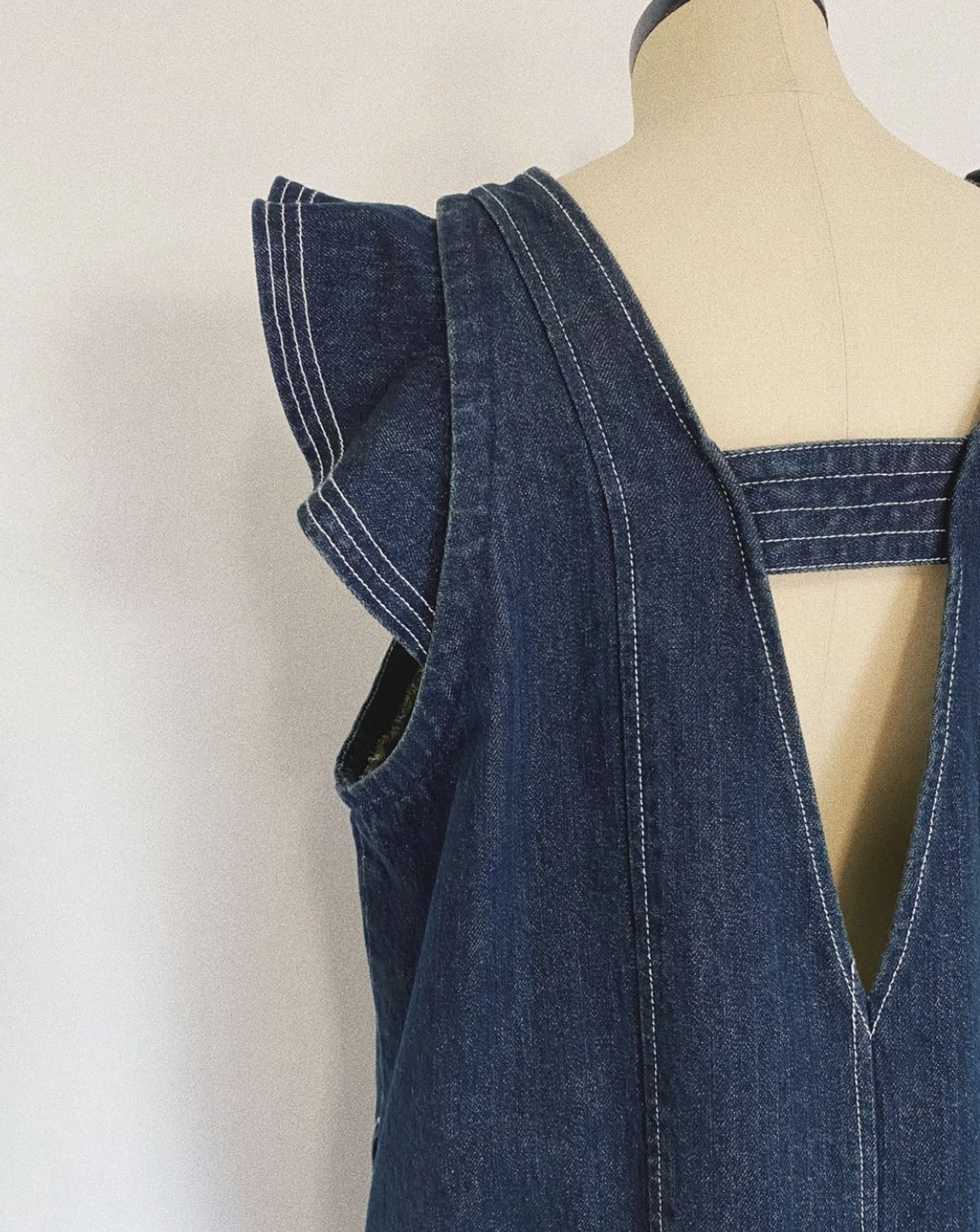 frill detail one-piece-1