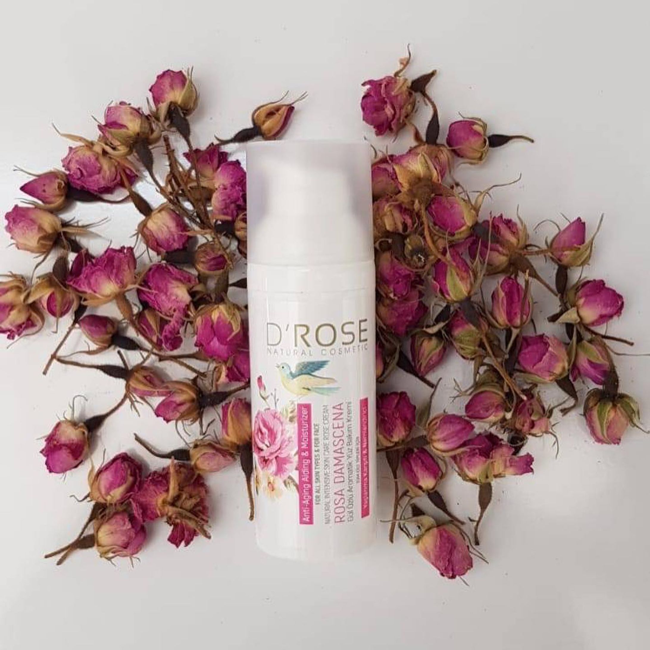 【シワ改善クリーム】発売🌹

特に目元のお悩みに👁
もちろんお顔全体・首にも効果的です！

大手化粧品業界のトルコのブランドD’ROSE　NATURAL COSMETICSより直輸入！
ヨーロッパで数々の賞を受賞した世界的ブランドです。

天然の7種類のハーブだけを使ったスキンケアクリームです。
顔全体にお使い頂けますがアイクリームとして目の下に塗り、丁寧に引き上げていきます。
その後上瞼も引き上げながらお使い下さい。

7種類のハーブオイルの配合により引き上げていきます。
もちろん無添加で添加物は含まれておりません。是非お試し下さい。

◼︎4620yen

#スキンケア #アイクリーム #美容 #ダマスクローズ #トルコ-1