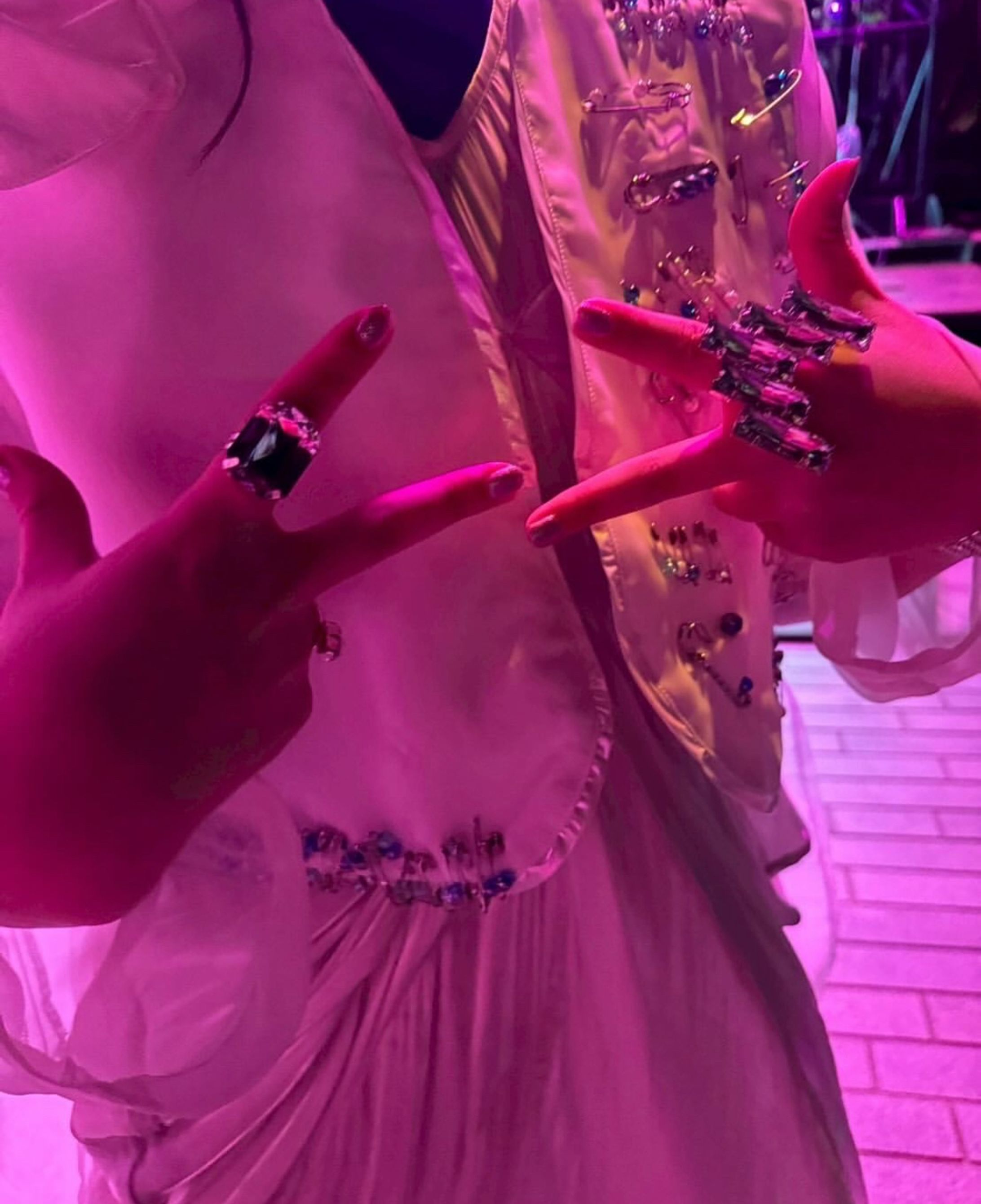 礼衣様　ライブ衣装-1