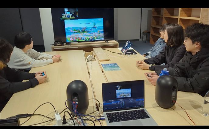 『遅延ゲーム配信』（2023年）