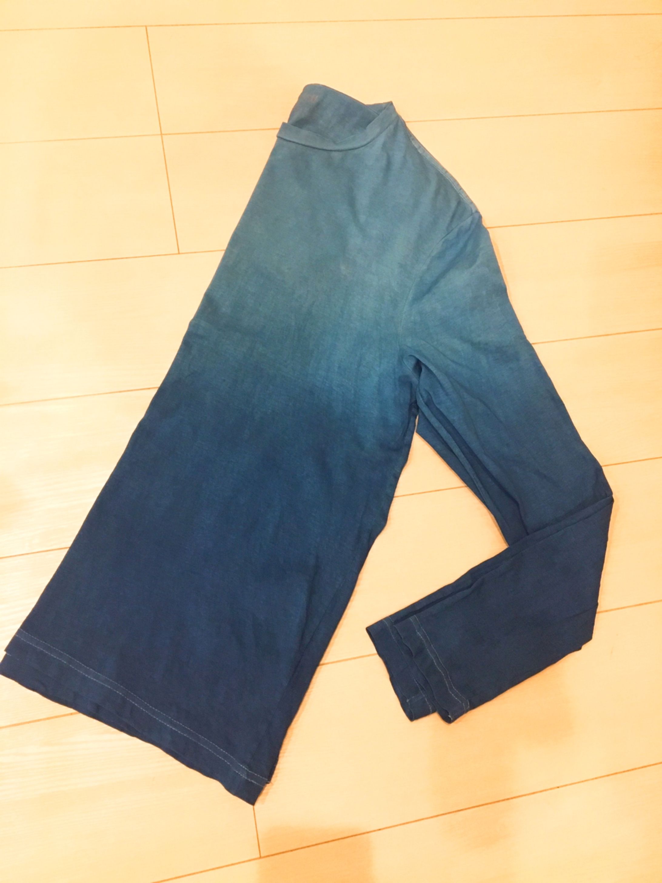 Indigo dye.👖-1